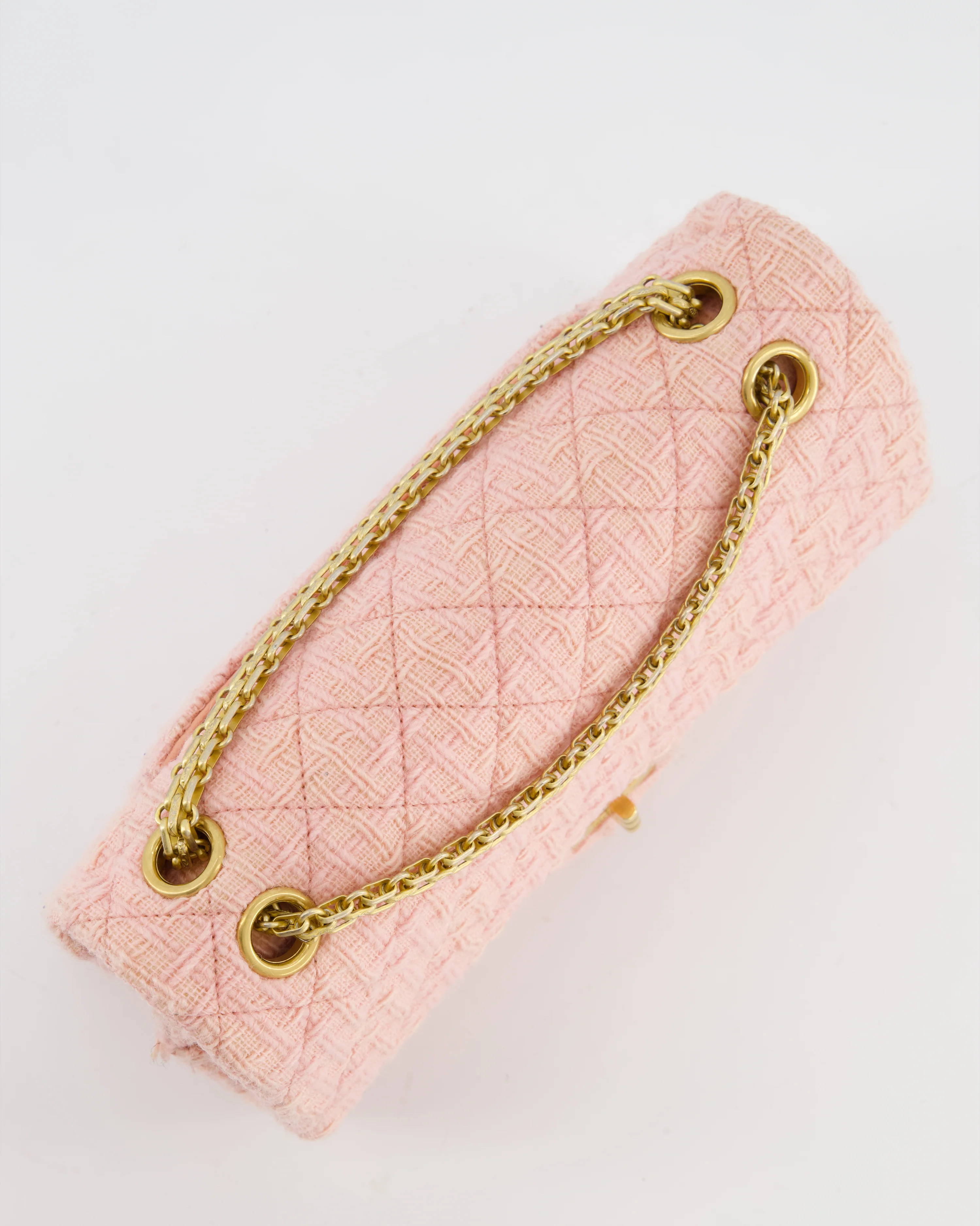 Chanel Pink Tweed Small Reissue 2.55 Double Flap Bag with Gold Hardware - Image 17