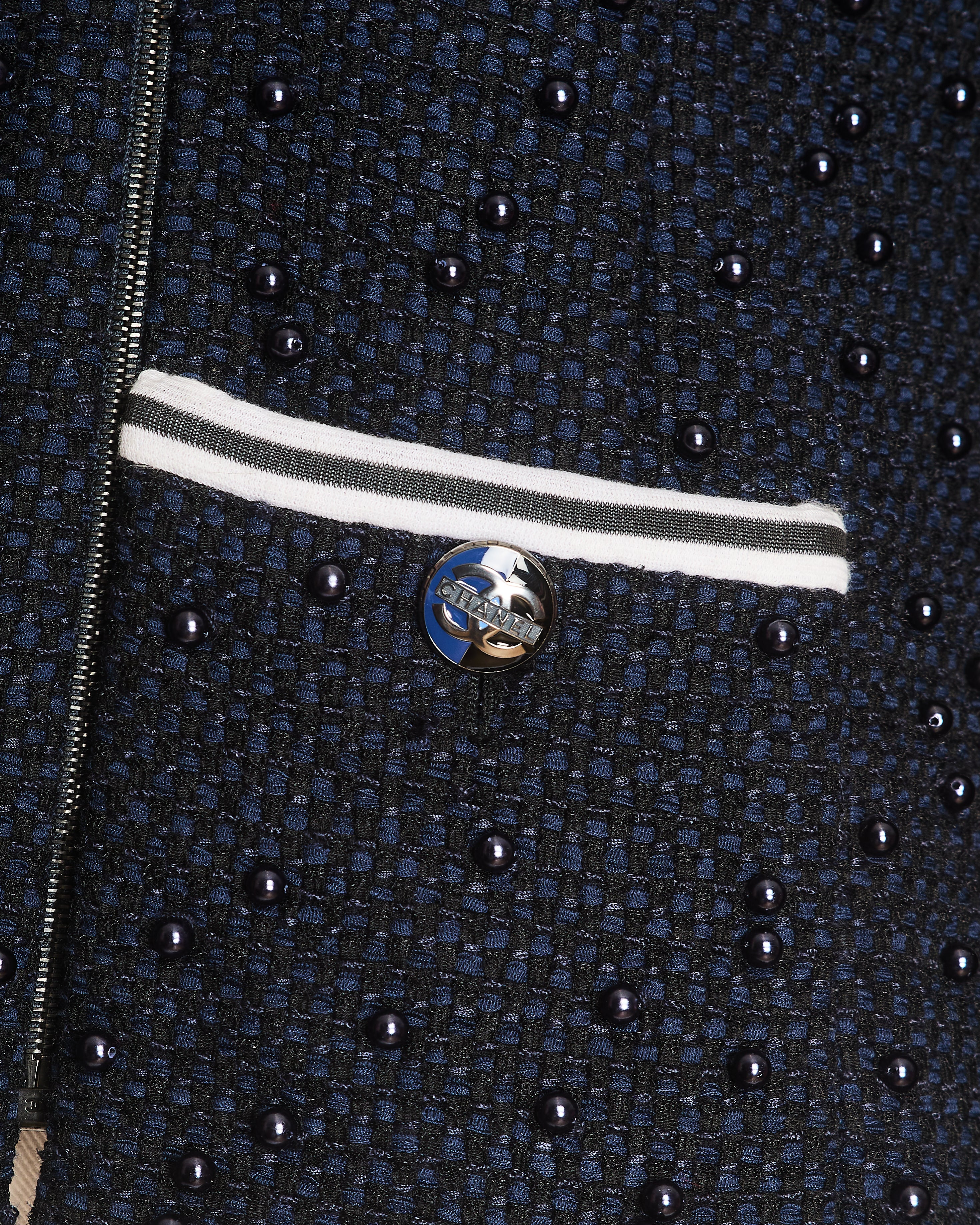 Chanel Pre-Spring 2017 Collection Navy Blue Beaded Tweed Jacket with Striped Collar Detail Size FR 40 (UK 12) - Image 5