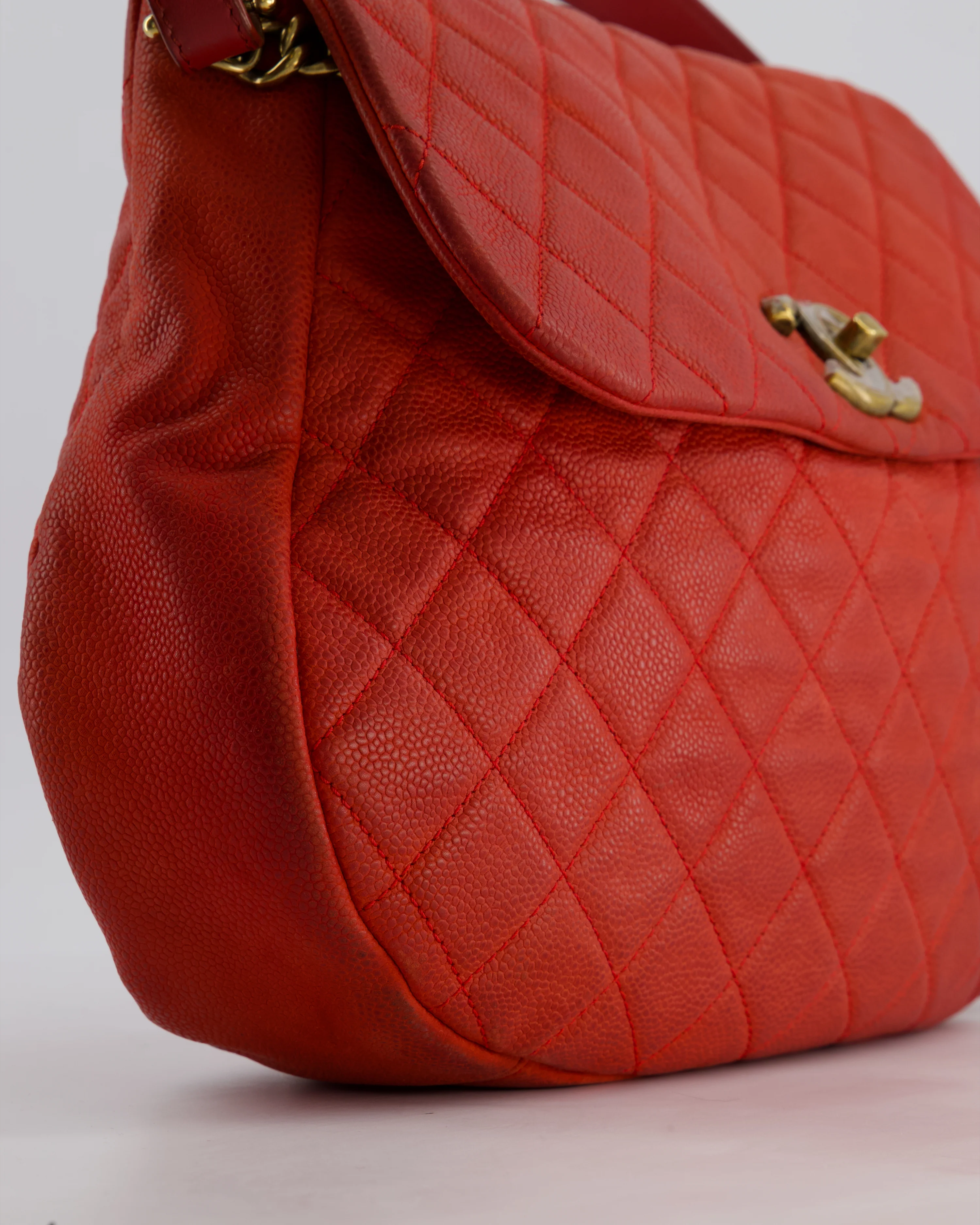 Chanel Red Country Chic Bag in Brushed Caviar Leather with Aged Gold Hardware - Image 10
