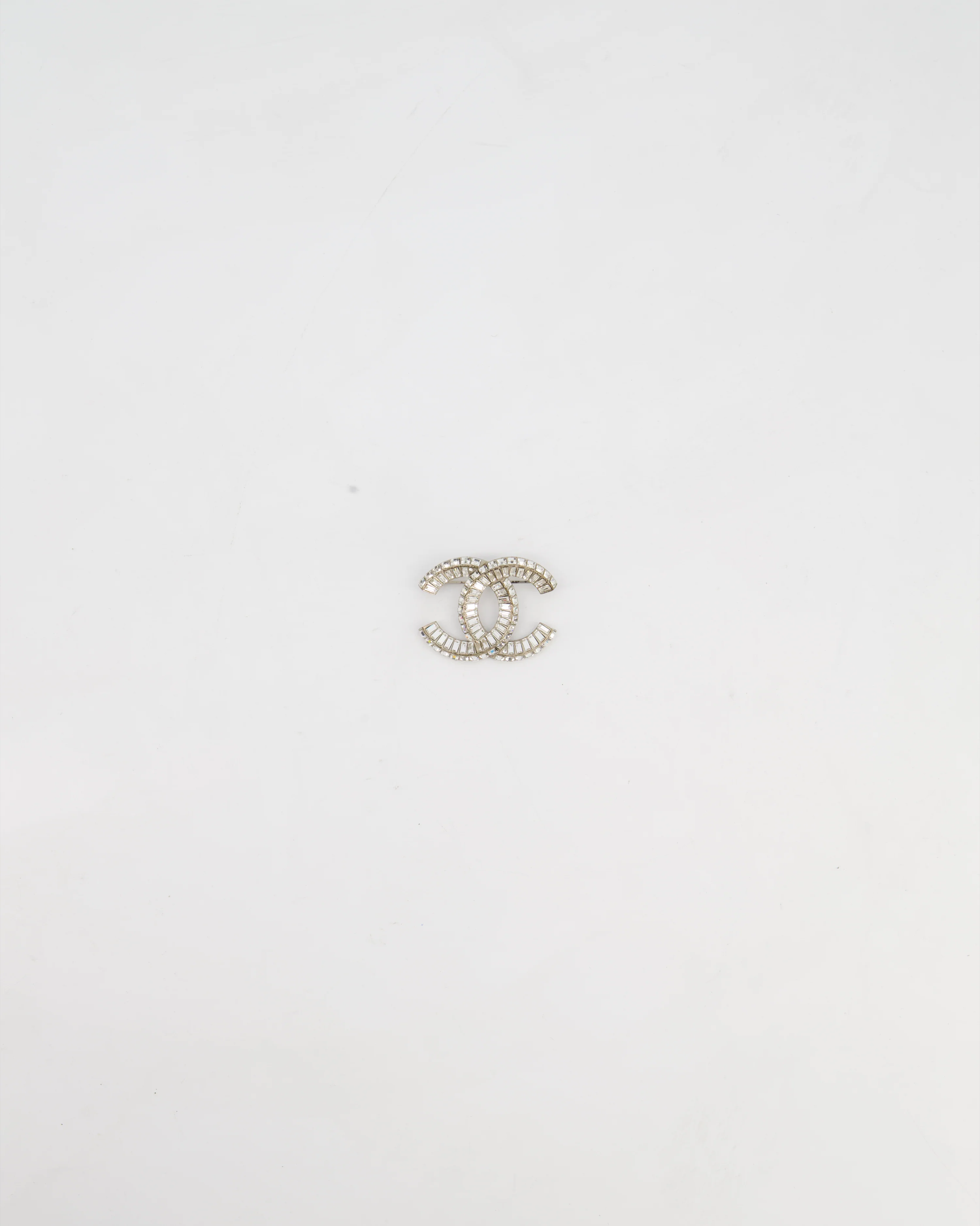 Chanel Silver Crystal Embellished CC Brooch - Image 6