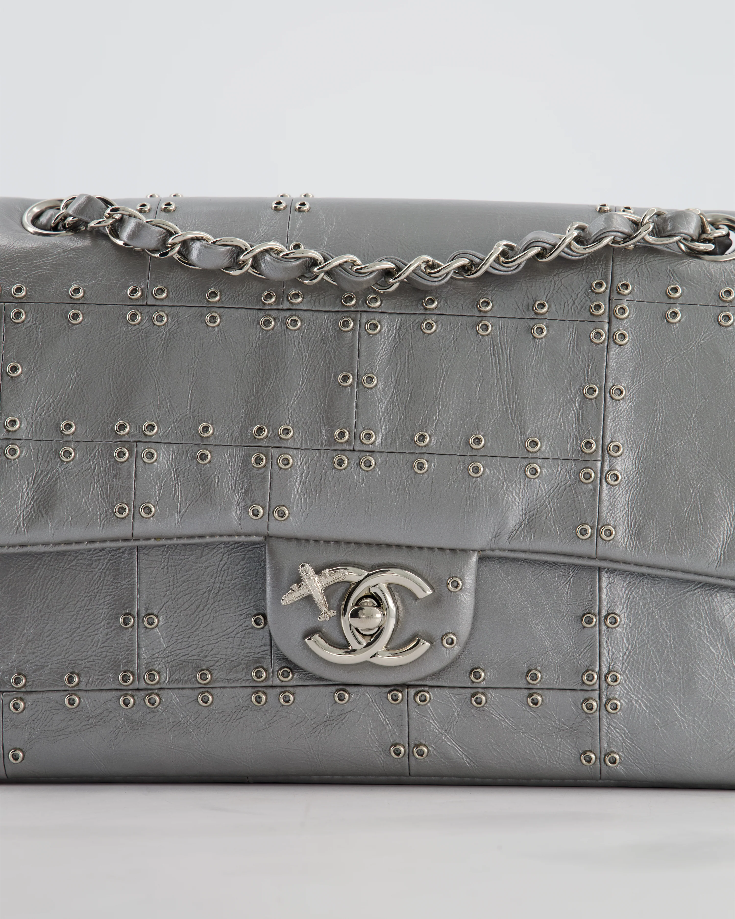Chanel Silver Medium Airline Double Flap Bag in Glazed Calfskin with Grommet Embellishment Detail and Silver Hardware - Image 15