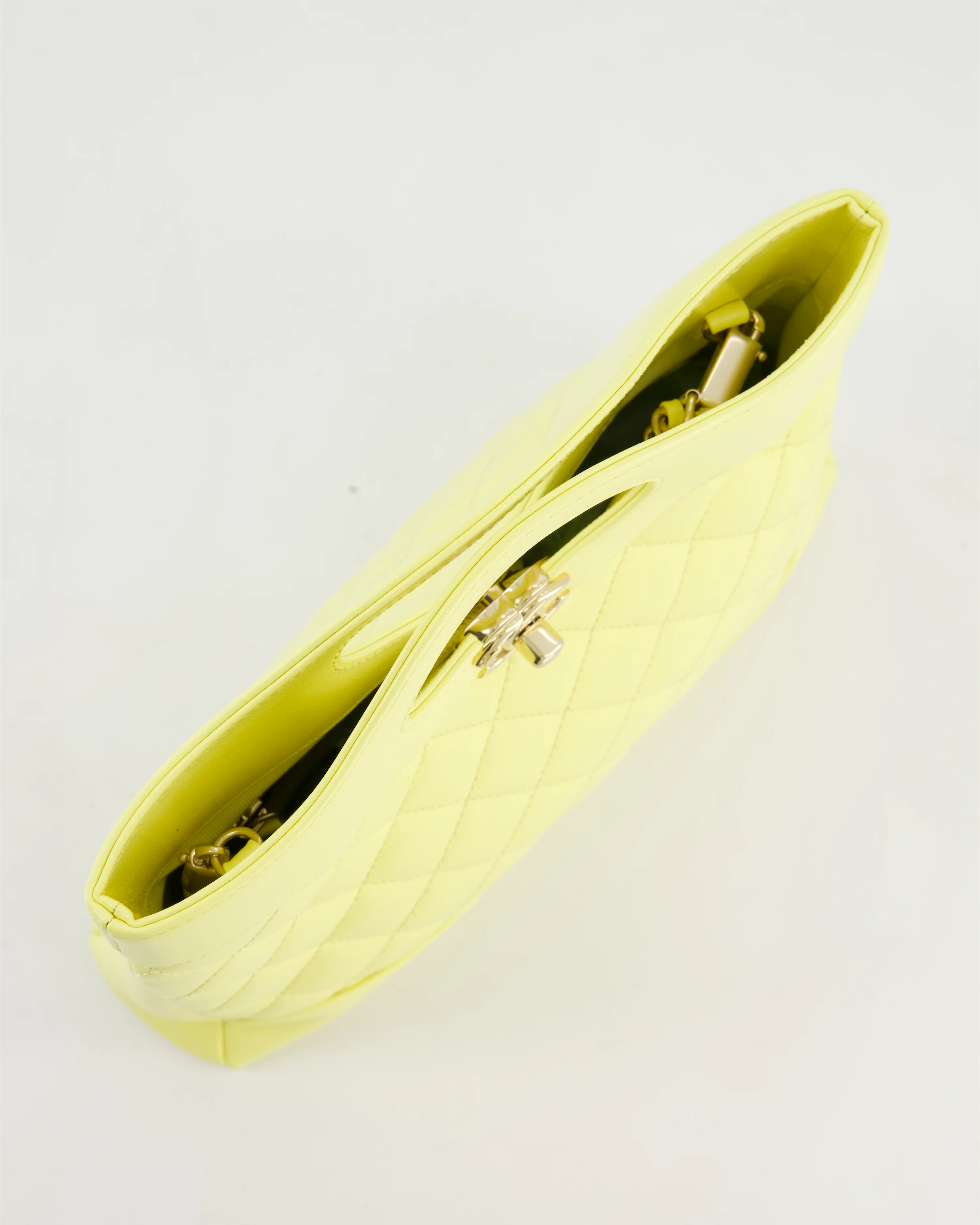 Chanel Small 31 Bag with Chain in Yellow Shiny Calfskin Leather with Champagne Gold Hardware - Image 18