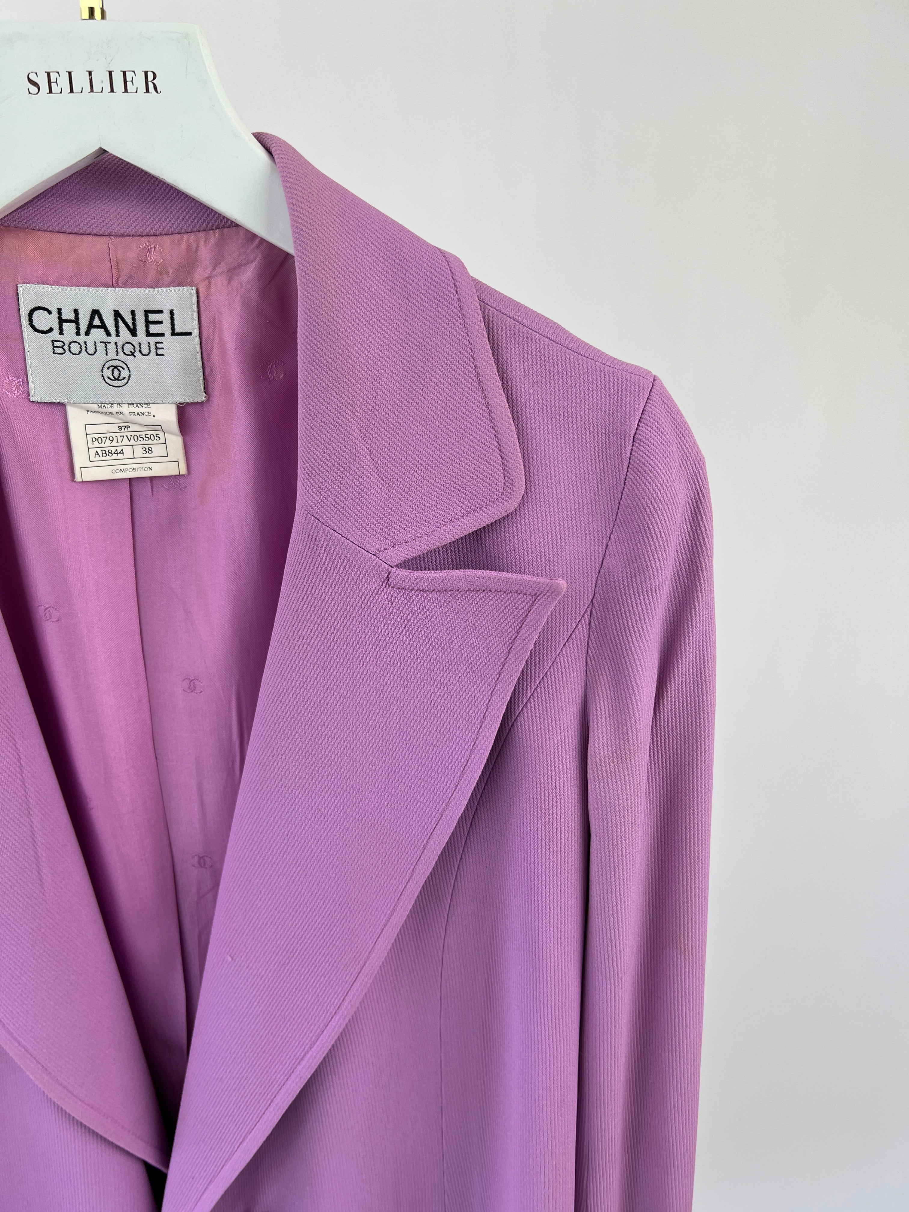 Chanel Vintage 97/P Lilac Longline Blazer with CC Button Detail Size FR 38 (UK 10) - Image 14