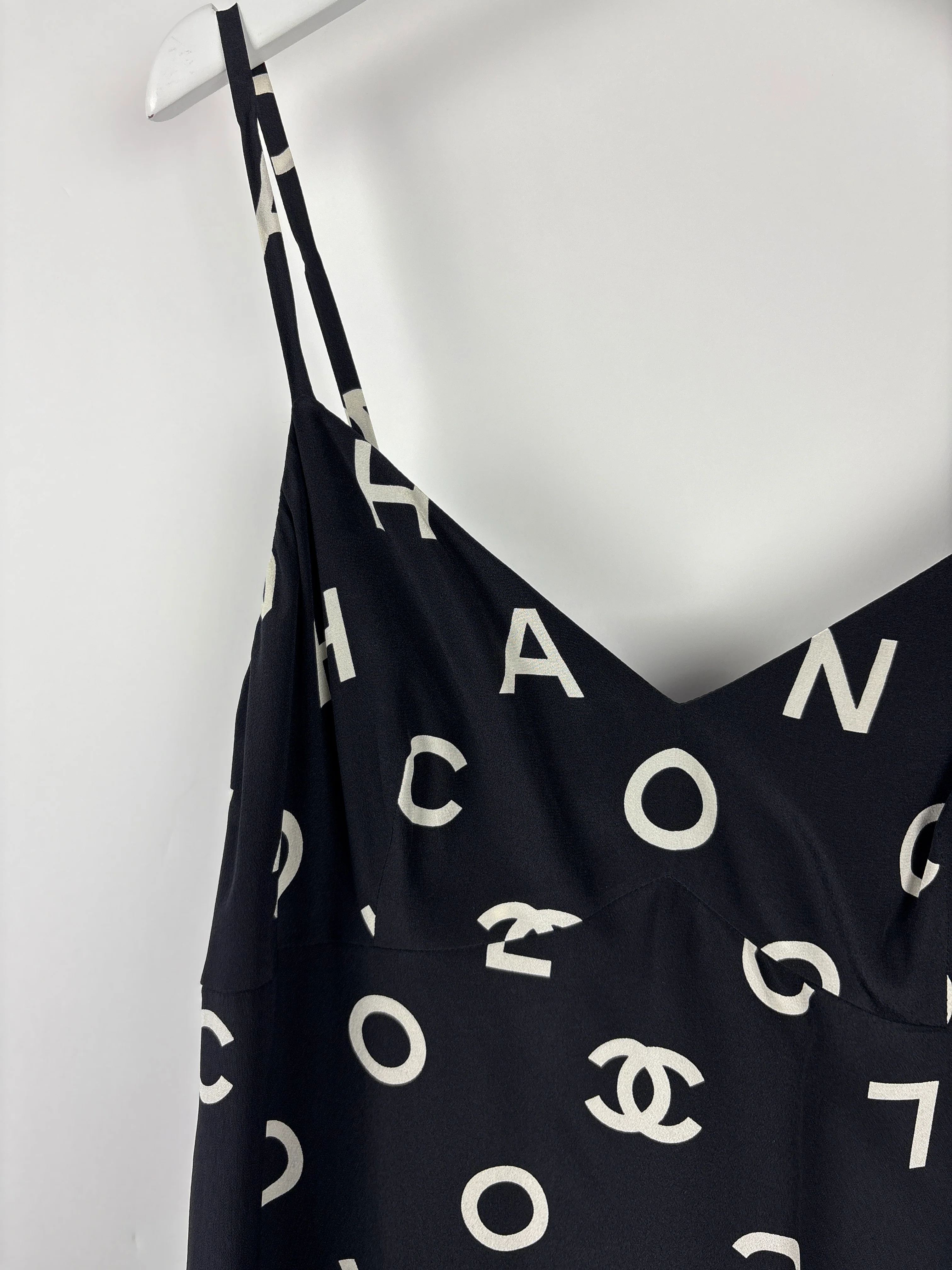 Chanel Vintage Runway 97/S Black, White CC Logo Slip Dress and Jacket Set with CC Chanel Button Size FR 42 (UK 14) - Image 22