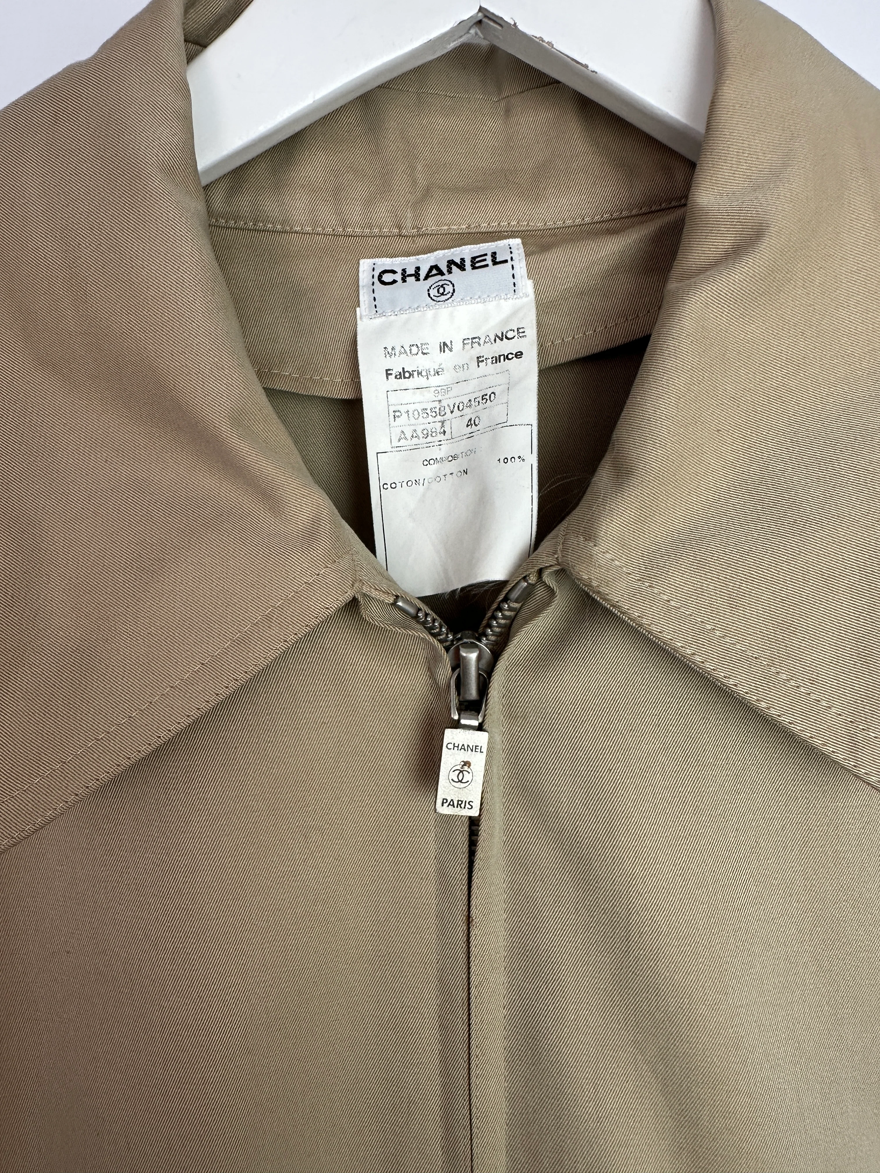 Chanel Vintage 99P Beige Cotton Long Line Belted Trench Coat with Collar and Silver Logo Zip Size FR 40 (UK 12) - Image 13