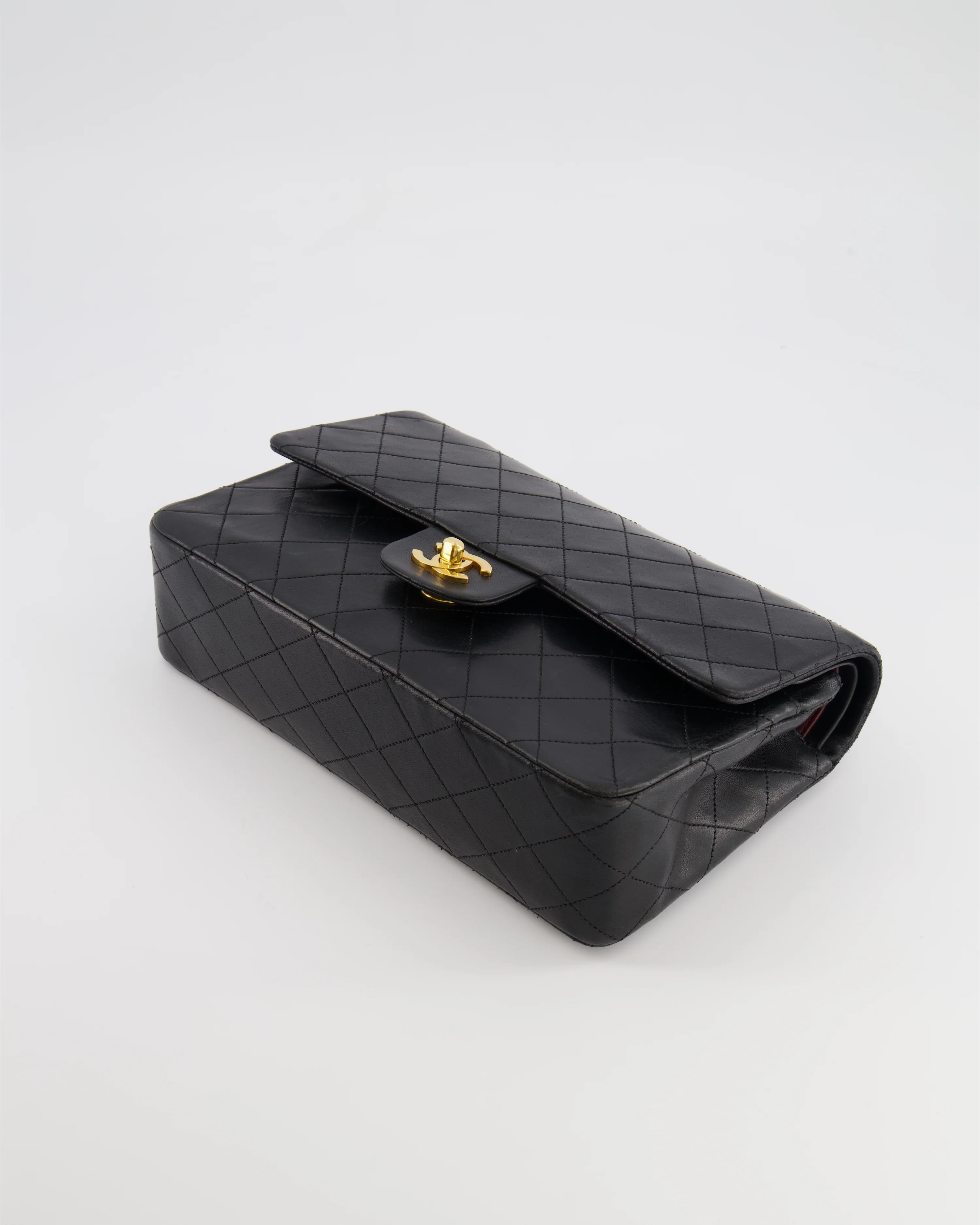 Chanel Vintage Black Classic Medium Double Flap Bag in Lambskin Leather with 24k Gold Hardware - Image 19