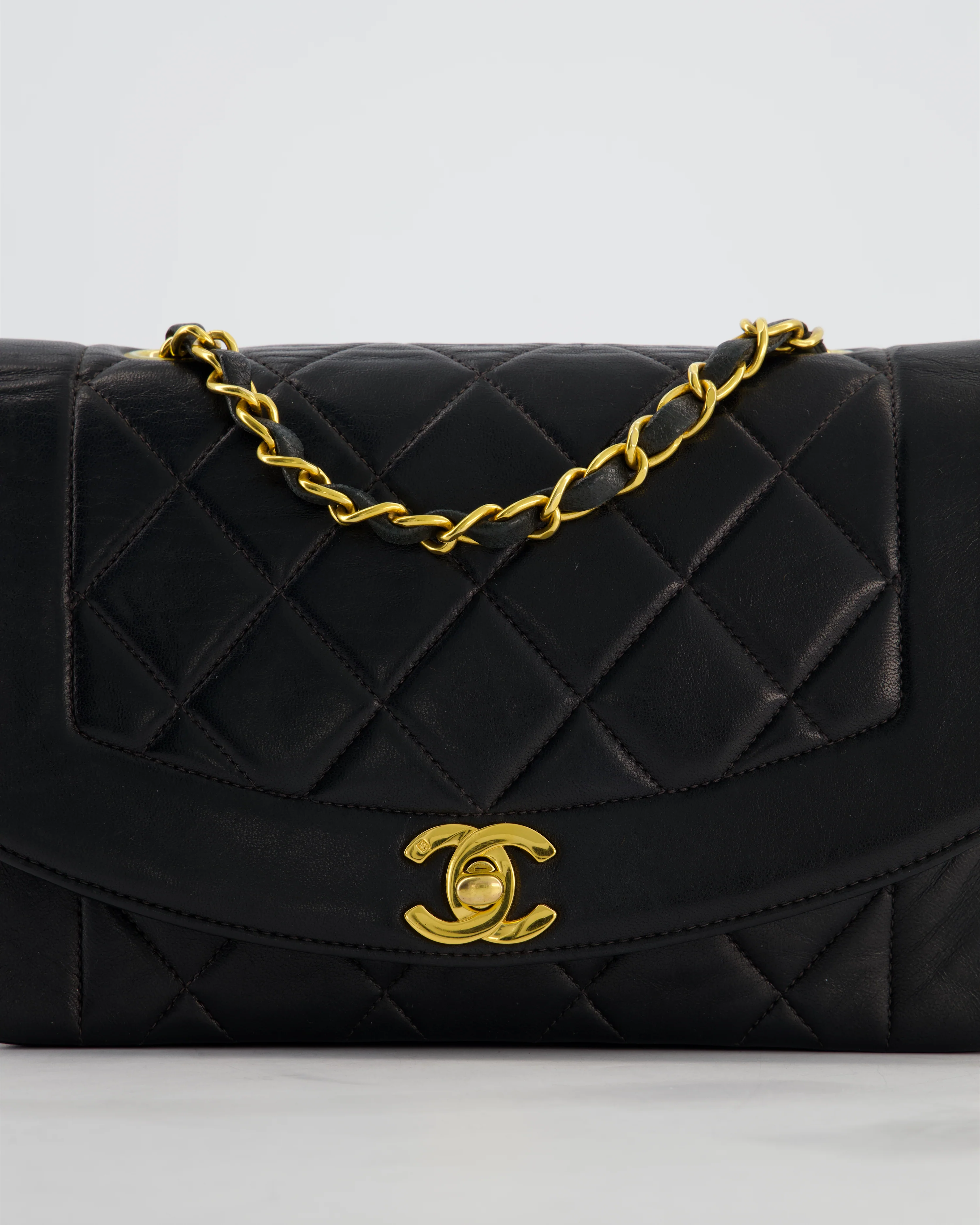 Chanel Vintage Black Small Diana Flap Bag in Lambskin Leather with 24K Gold Hardware - Image 15
