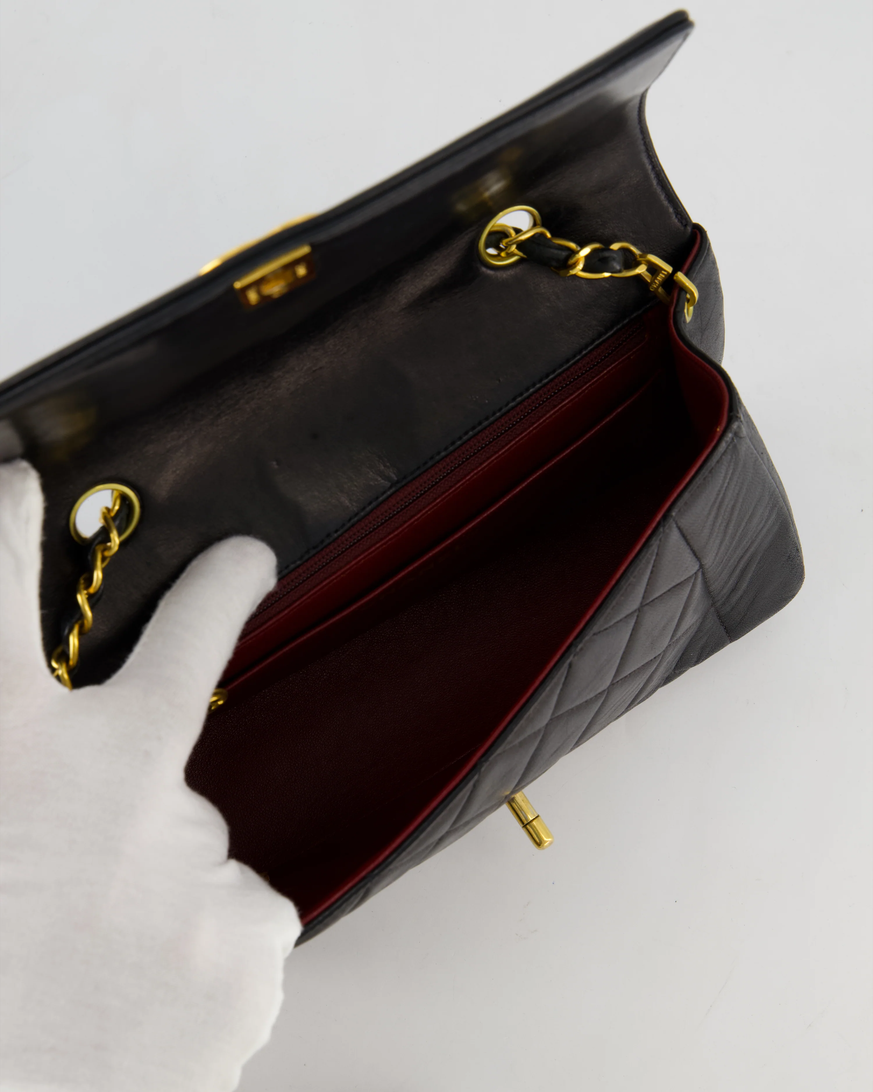 Chanel Vintage Black Small Diana Flap Bag in Lambskin Leather with 24K Gold Hardware - Image 17