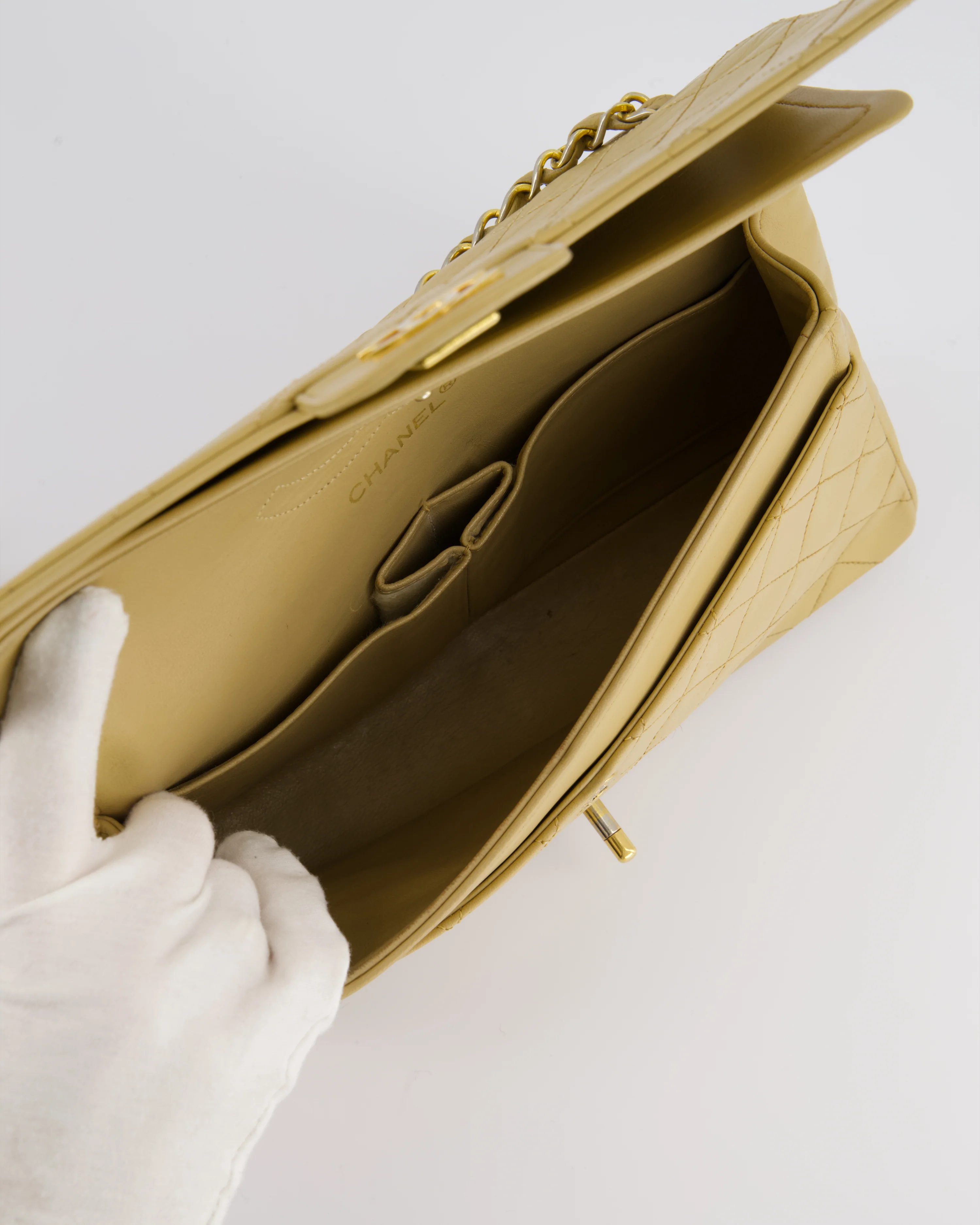 *FIRE PRICE* Chanel Vintage Chai Beige Classic Medium Stitched Edge Double Flap Bag in Lambskin Leather with 24K Gold Hardware - Image 18
