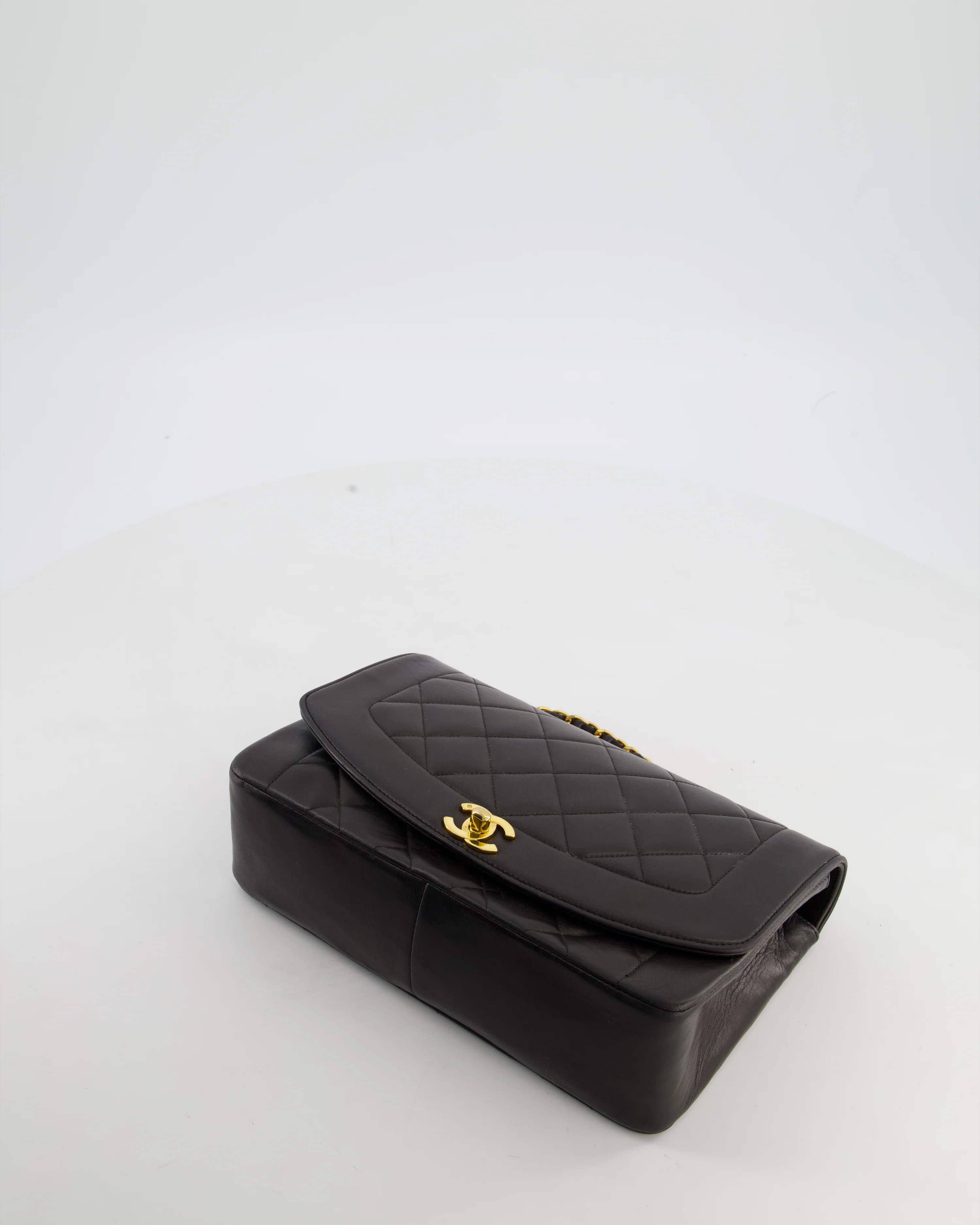 Chanel Vintage Espresso Brown Medium Diana Flap Bag in Lambskin Leather with 24K Gold Hardware - Image 20