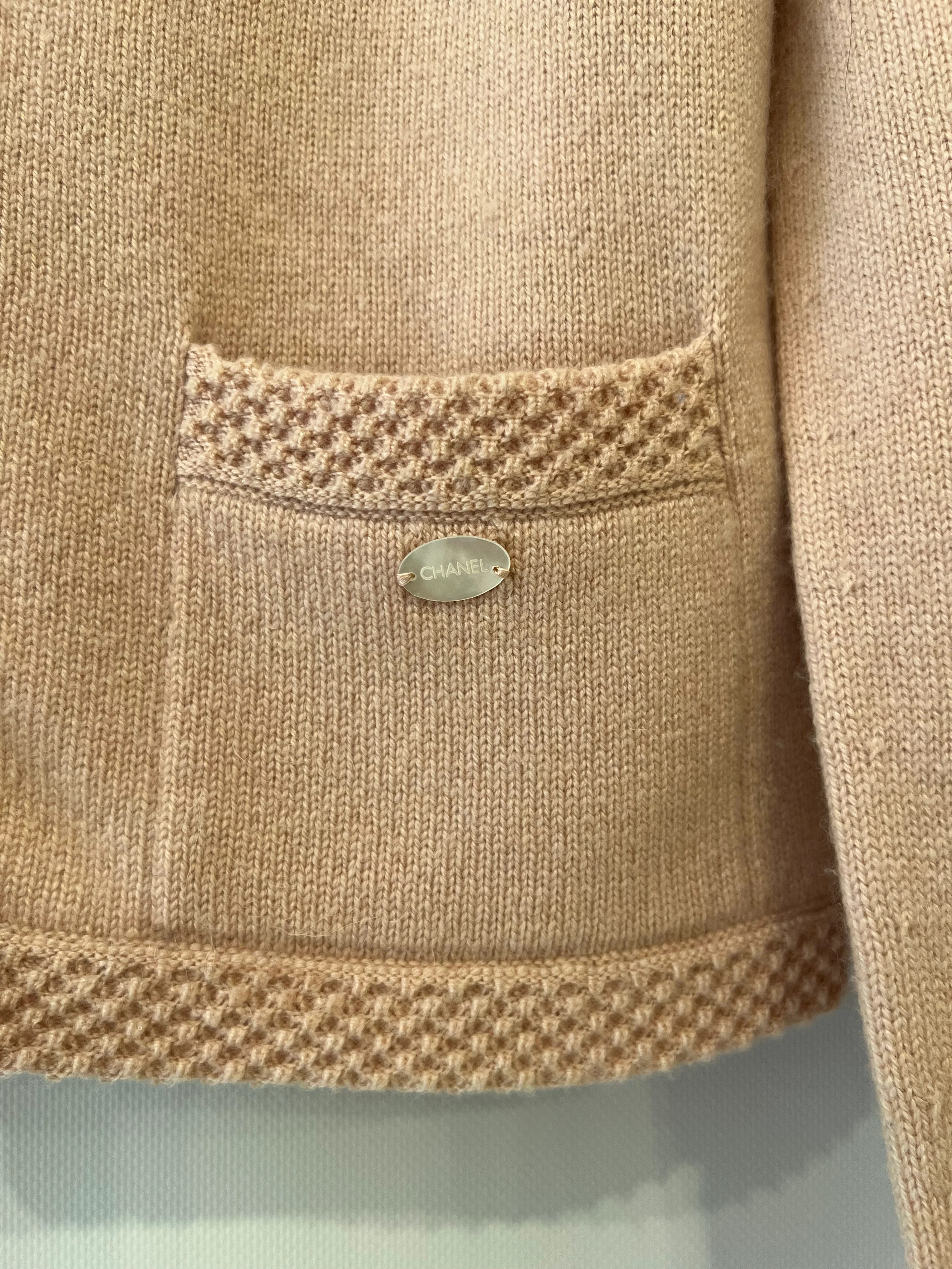 Chanel 05/S Vintage Pink Cashmere Cardigan with Floral Crystals Size FR 38 (UK 10) - Image 11