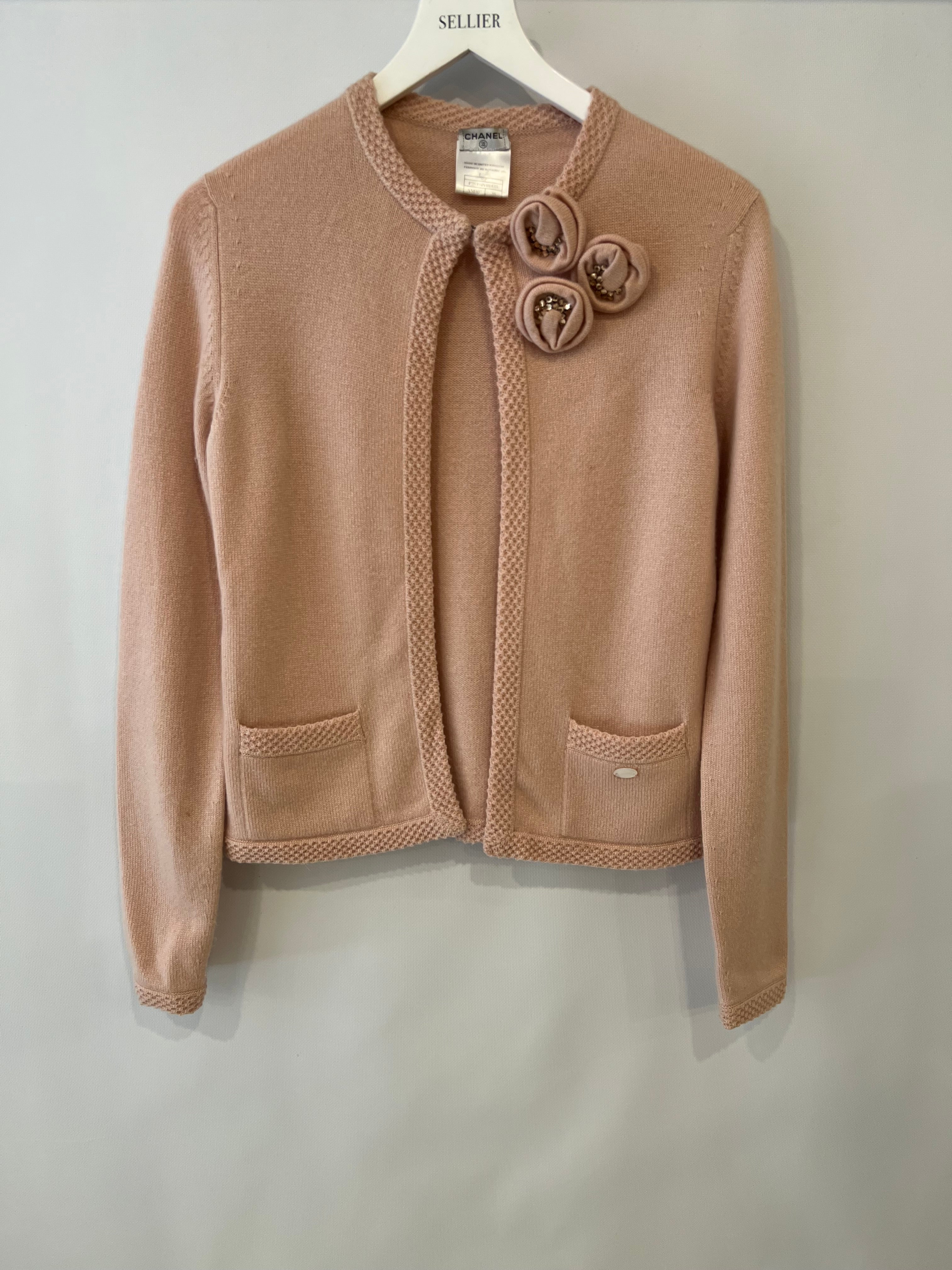 Chanel 05/S Vintage Pink Cashmere Cardigan with Floral Crystals Size FR 38 (UK 10) - Image 8