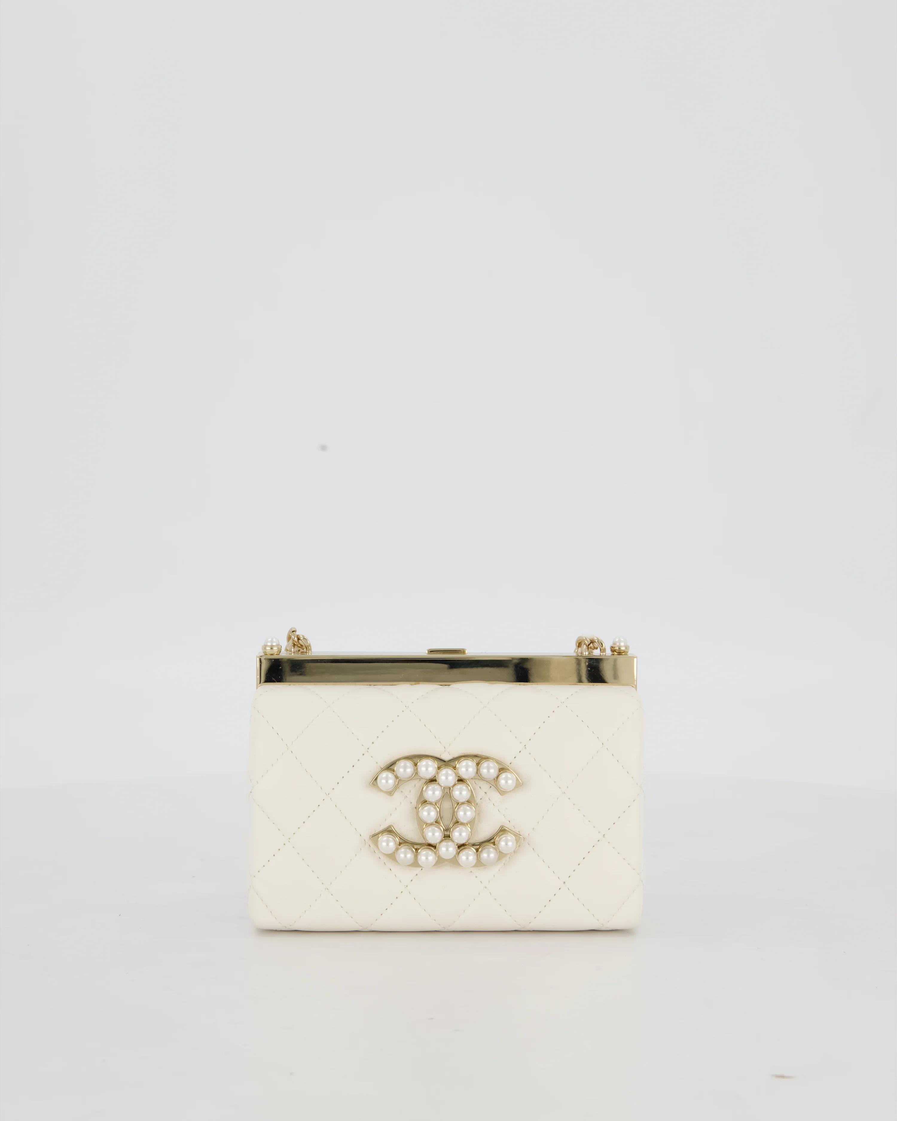 *HOT* Chanel White 2023 Métiers d'art Quilted Micro Bag in Lambskin Leather with Champagne Gold Hardware & Pearl CC Details - Image 4