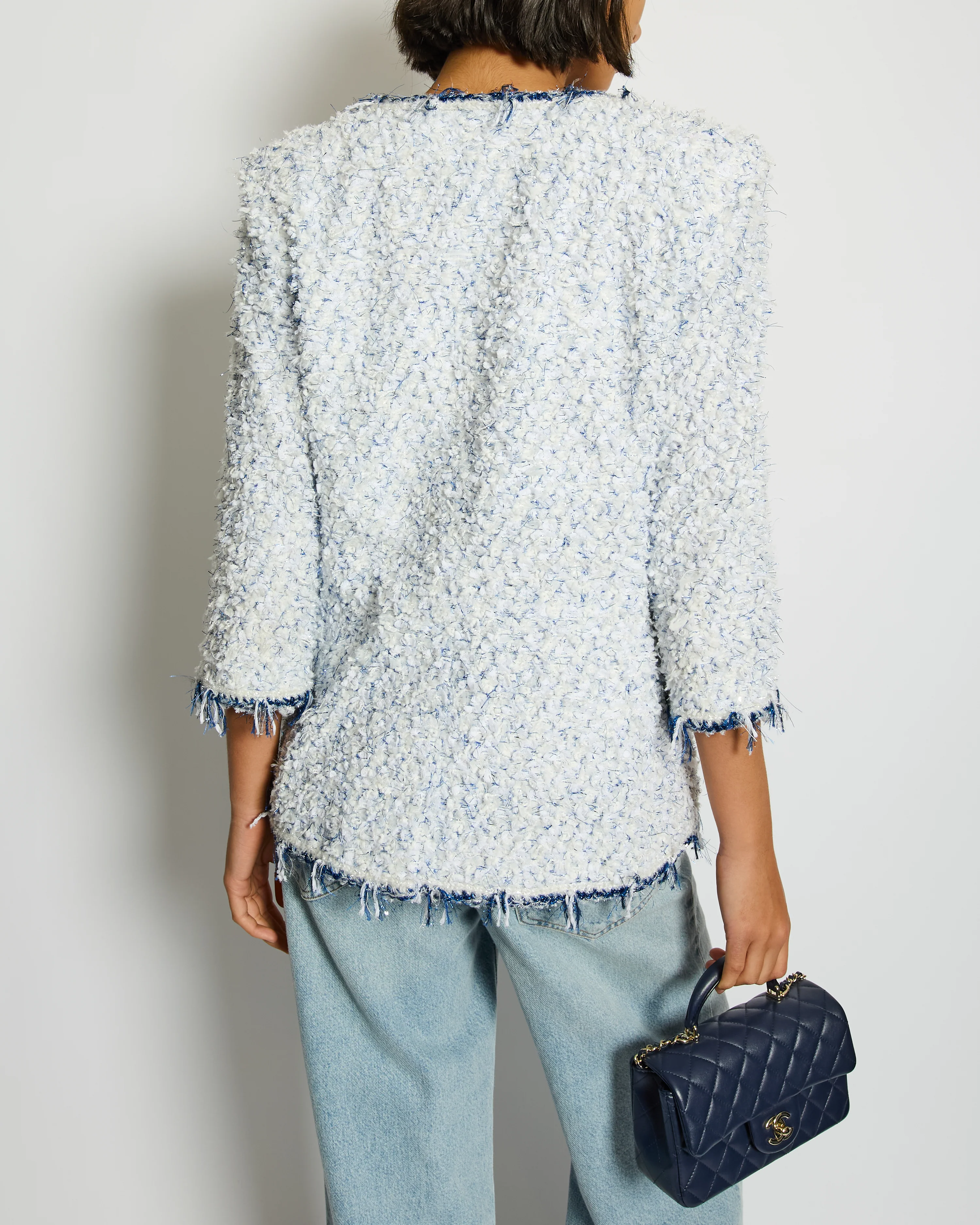 Chanel SS18 White and Blue Fantasy Tweed Jacket with Silver CC Logo Button Detail Size FR 38 (UK 10) RRP £5,100 - Image 2