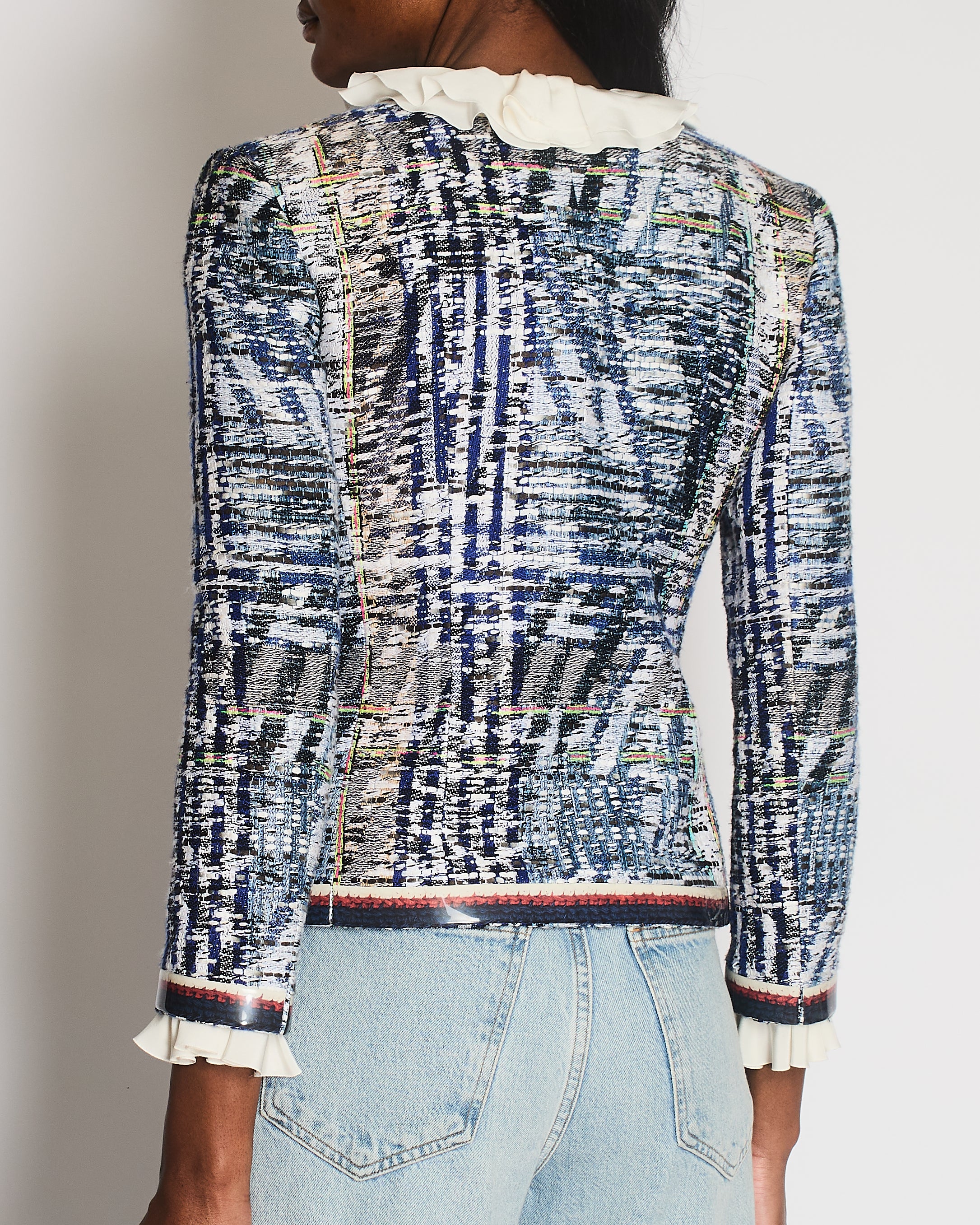 Chanel Spring 2016 White and Blue Vintage Tweed Jacket with Silver CC Logo Buttons Size FR 34 (UK 6) - Image 4
