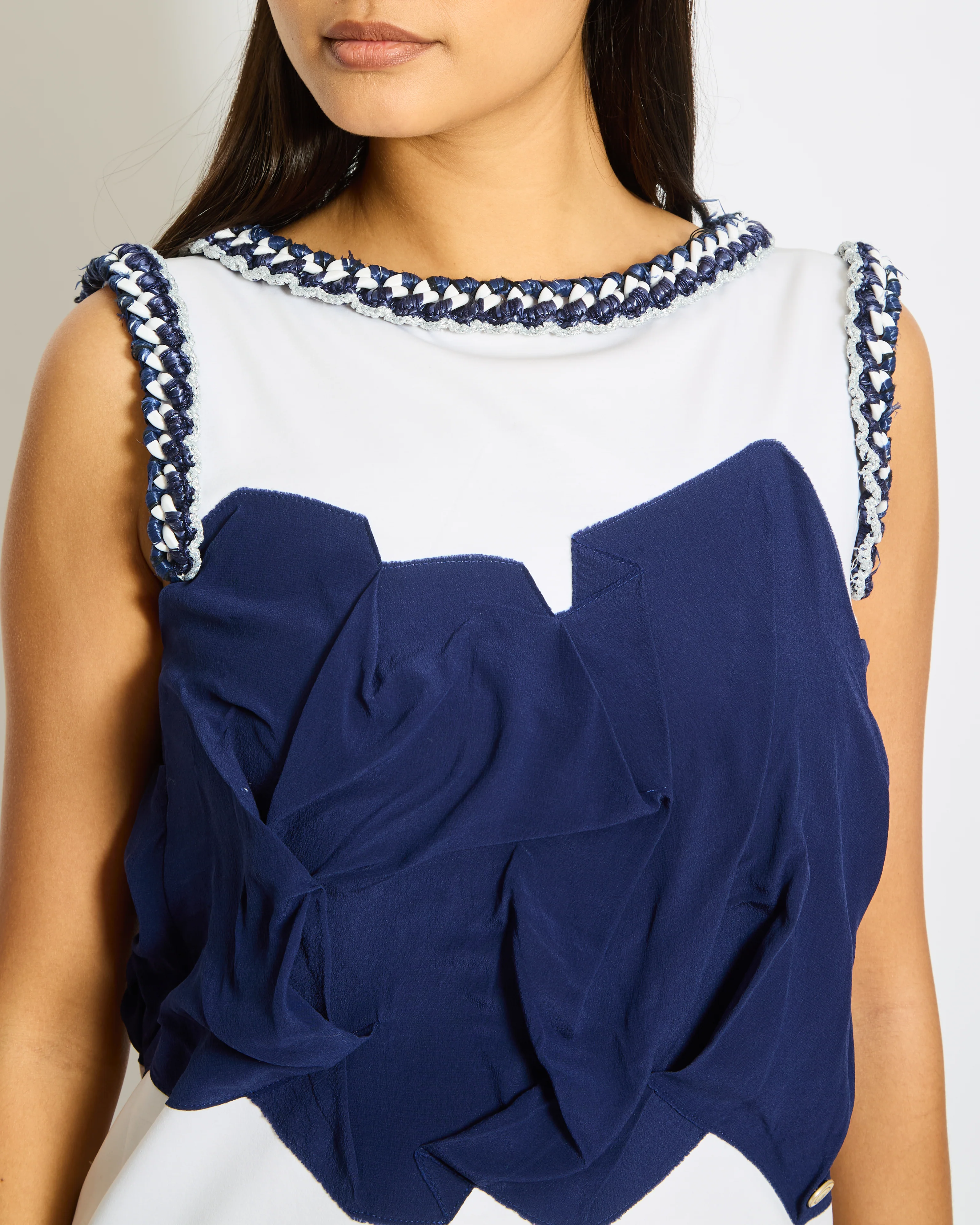 Chanel White and Navy Cotton and Silk Mini Dress with Ruffle Detail and Tweed Trimmed Size FR 36 (UK 8) - Image 2