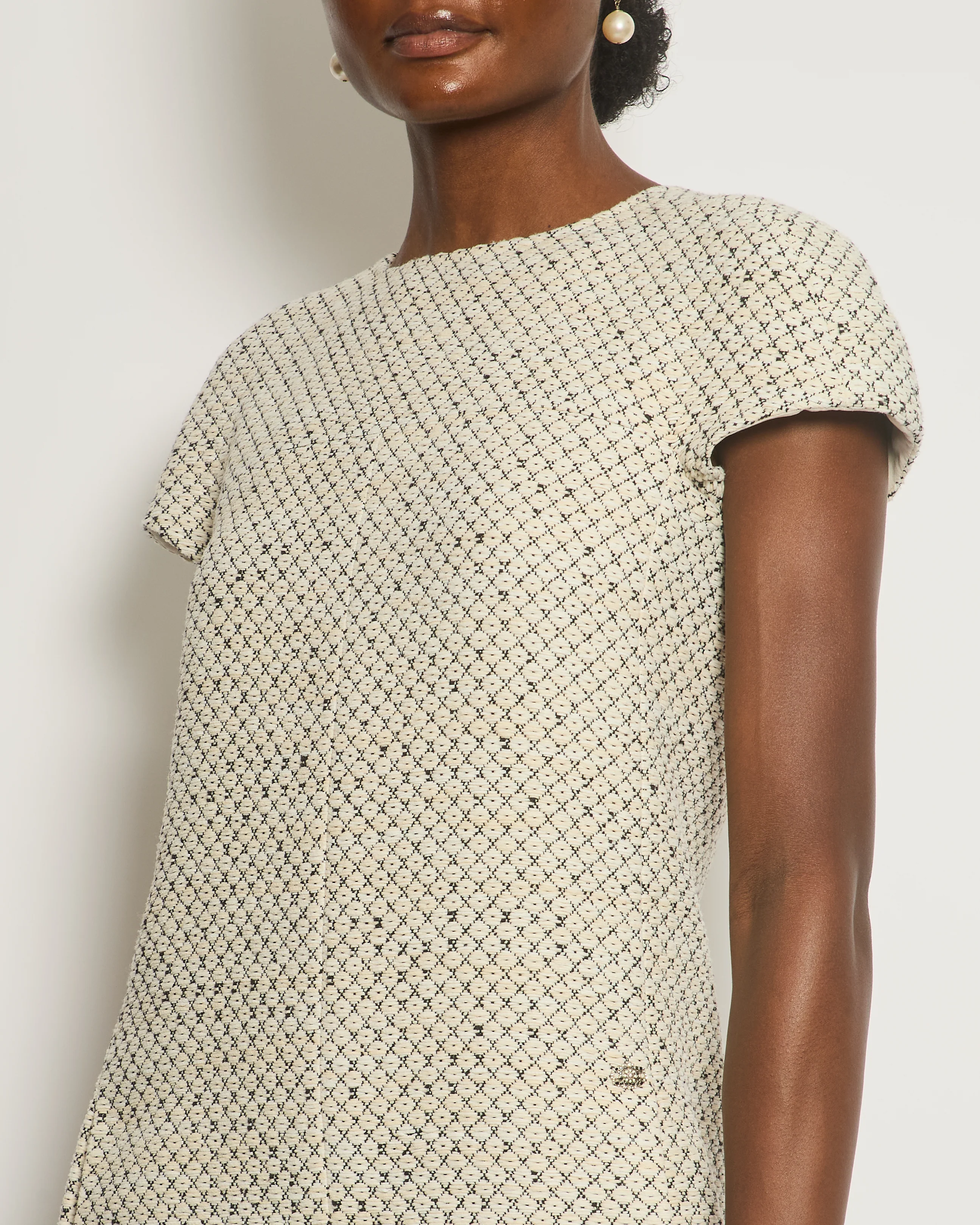 Chanel White, Black Short Sleeve Tweed Dress Size FR 38 (UK 10) - Image 4