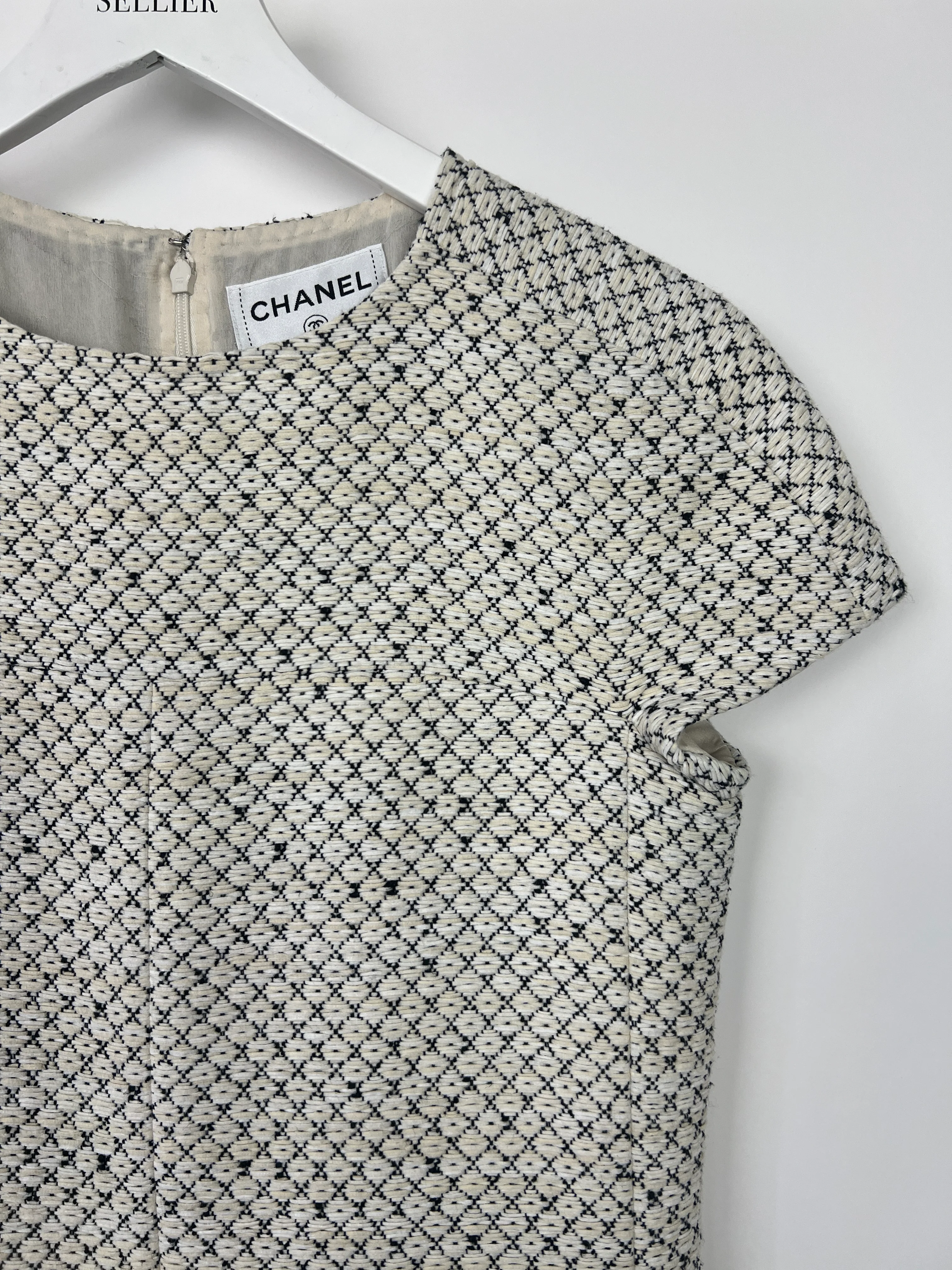 Chanel White, Black Short Sleeve Tweed Dress Size FR 38 (UK 10) - Image 8