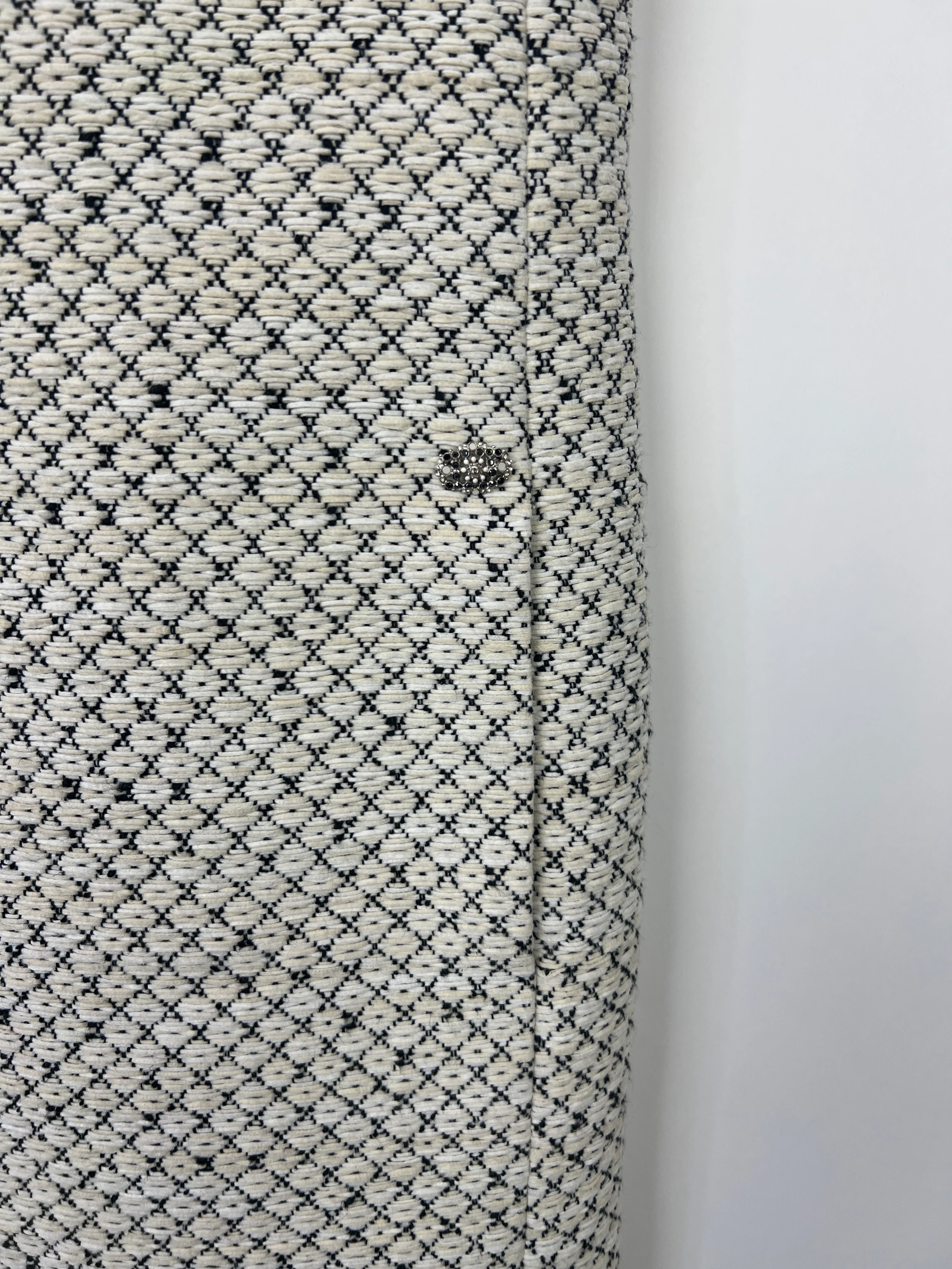 Chanel White, Black Short Sleeve Tweed Dress Size FR 38 (UK 10) - Image 9