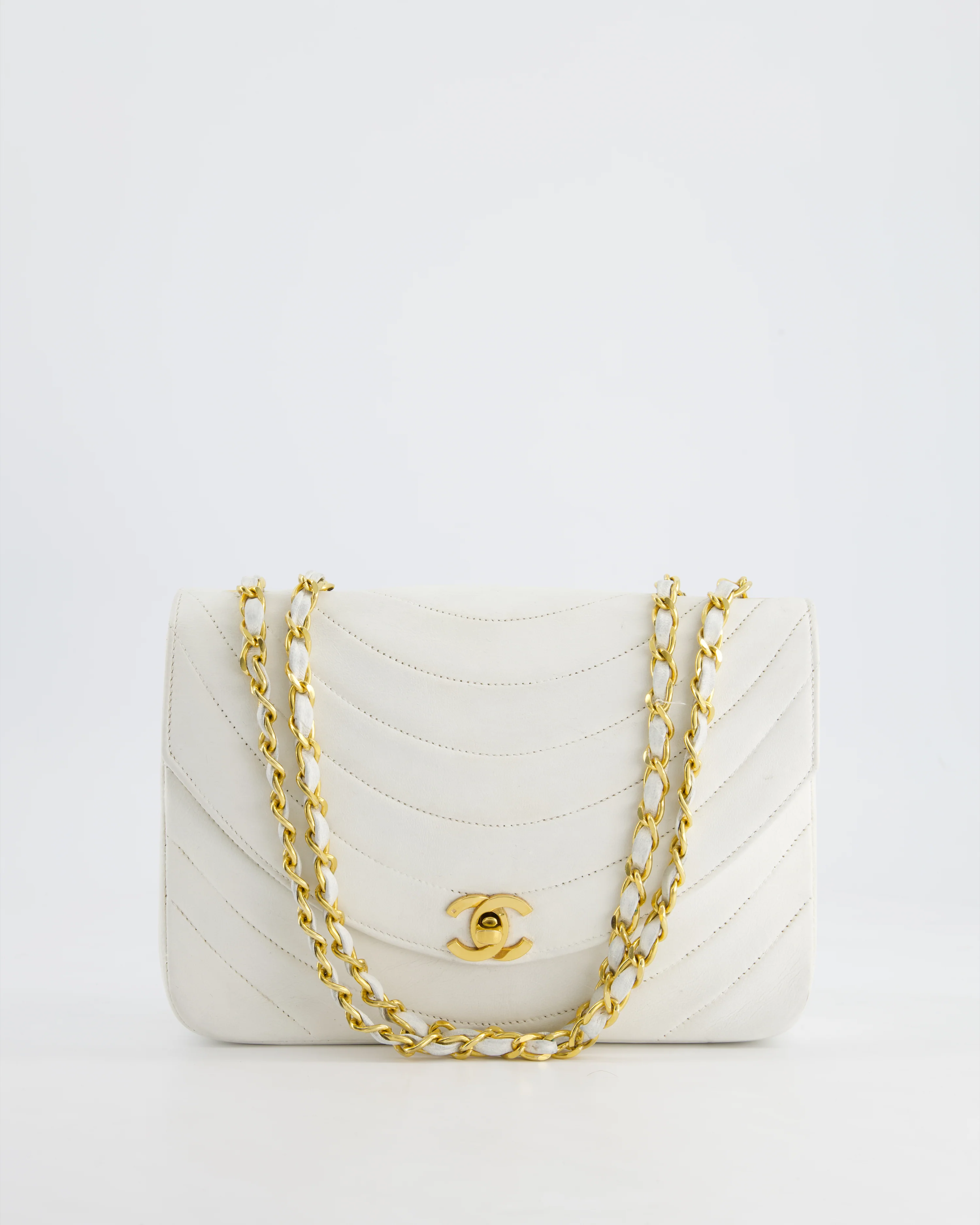 Chanel White Half Moon Curve Flap Vintage Quilted Bag With 24k Gold Hardware - Image 3