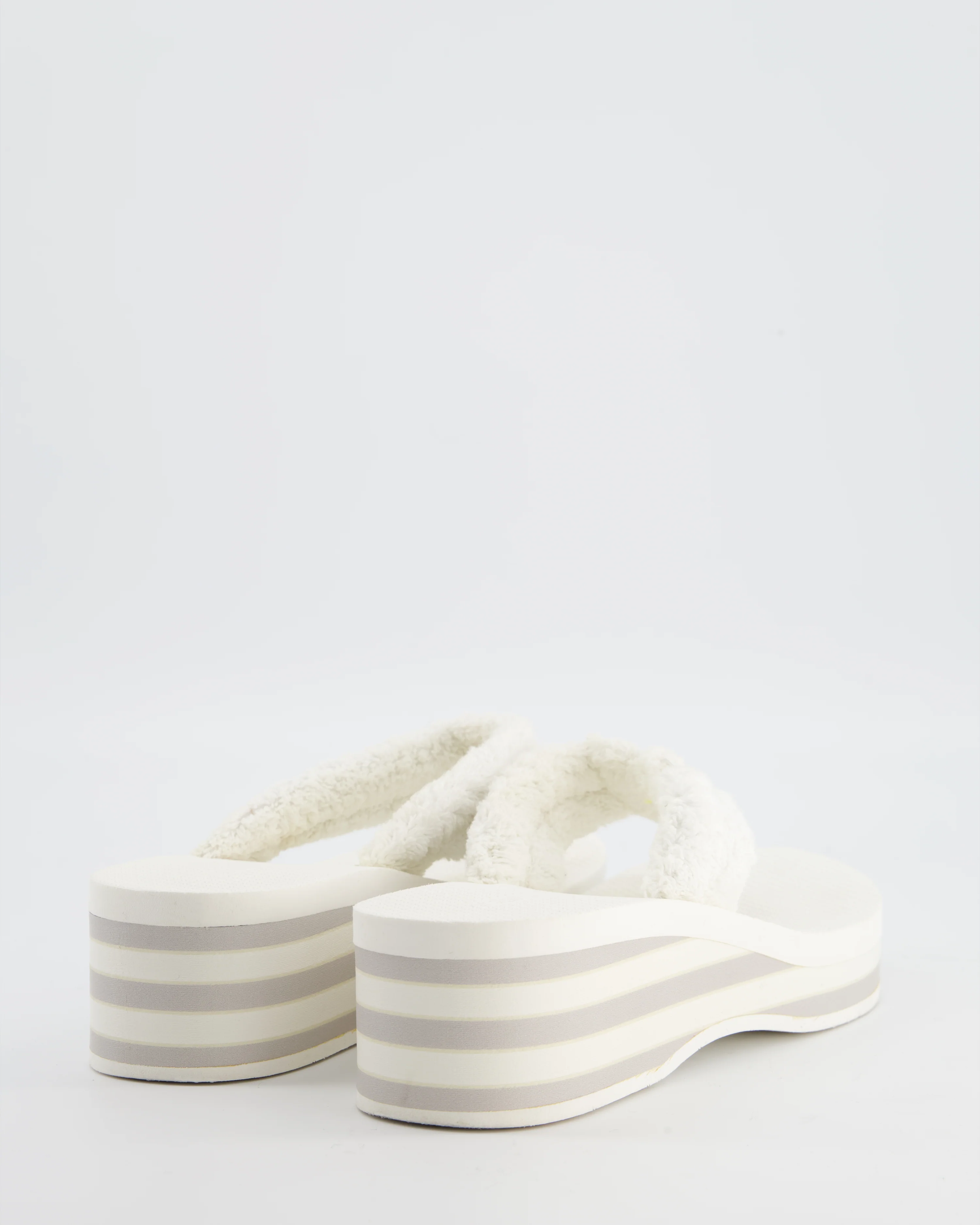 Chanel White Cotton Beach Sandals with White CC Logo Detail Size EU 38 - Image 3