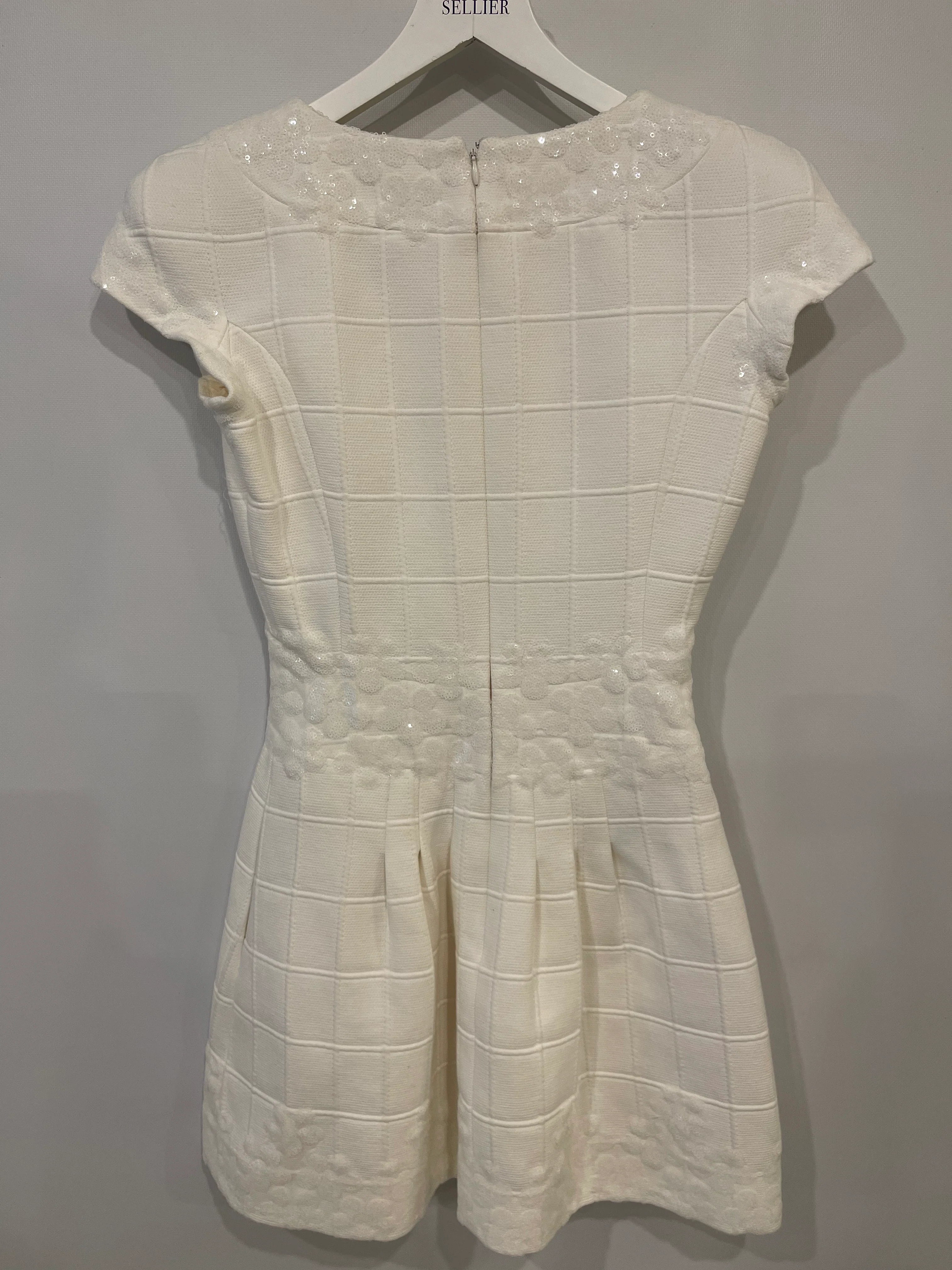 Chanel White Short Sleeve Sequin Floral Embellished Mini Dress Size FR 36 (UK 8) - Image 10