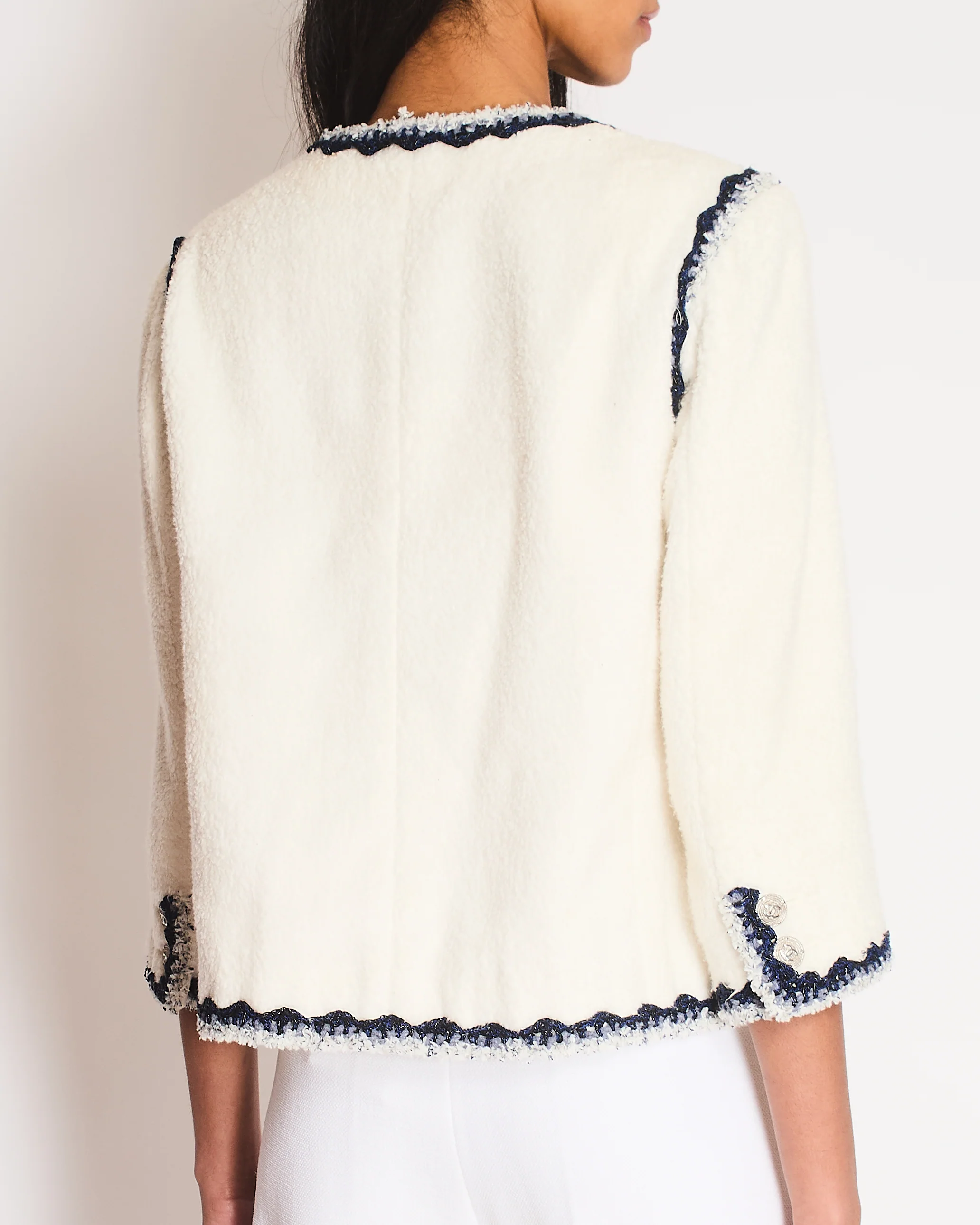 Chanel Cruise 2012 White Terrycloth Jacket with Blue Tweed Trim and Silver CC Logo Buttons Size FR 40 (UK 12) - Image 5