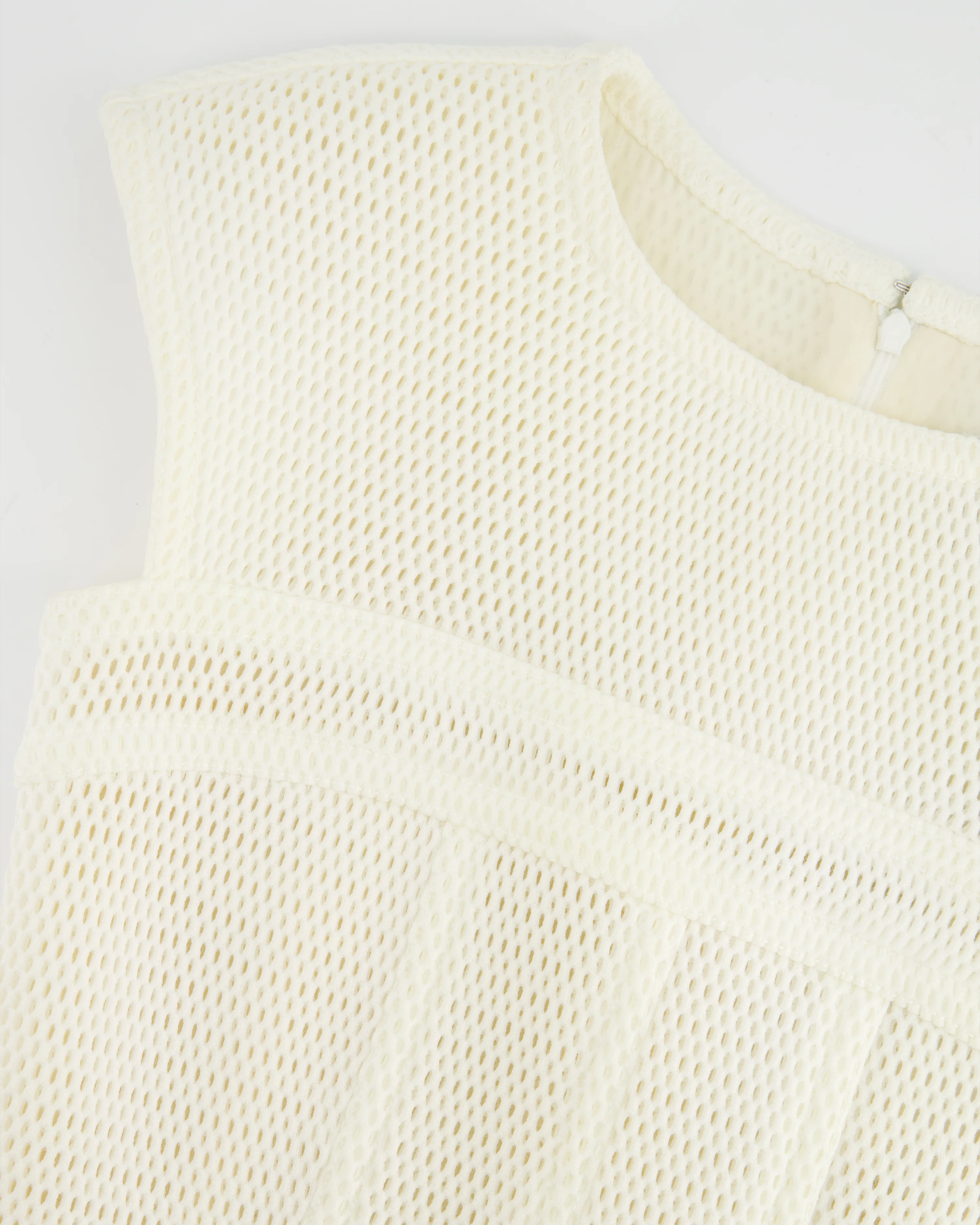 Chanel White Textured Sleeveless Mini Dress with Pocket Detail Size FR 34 (UK 6) - Image 10
