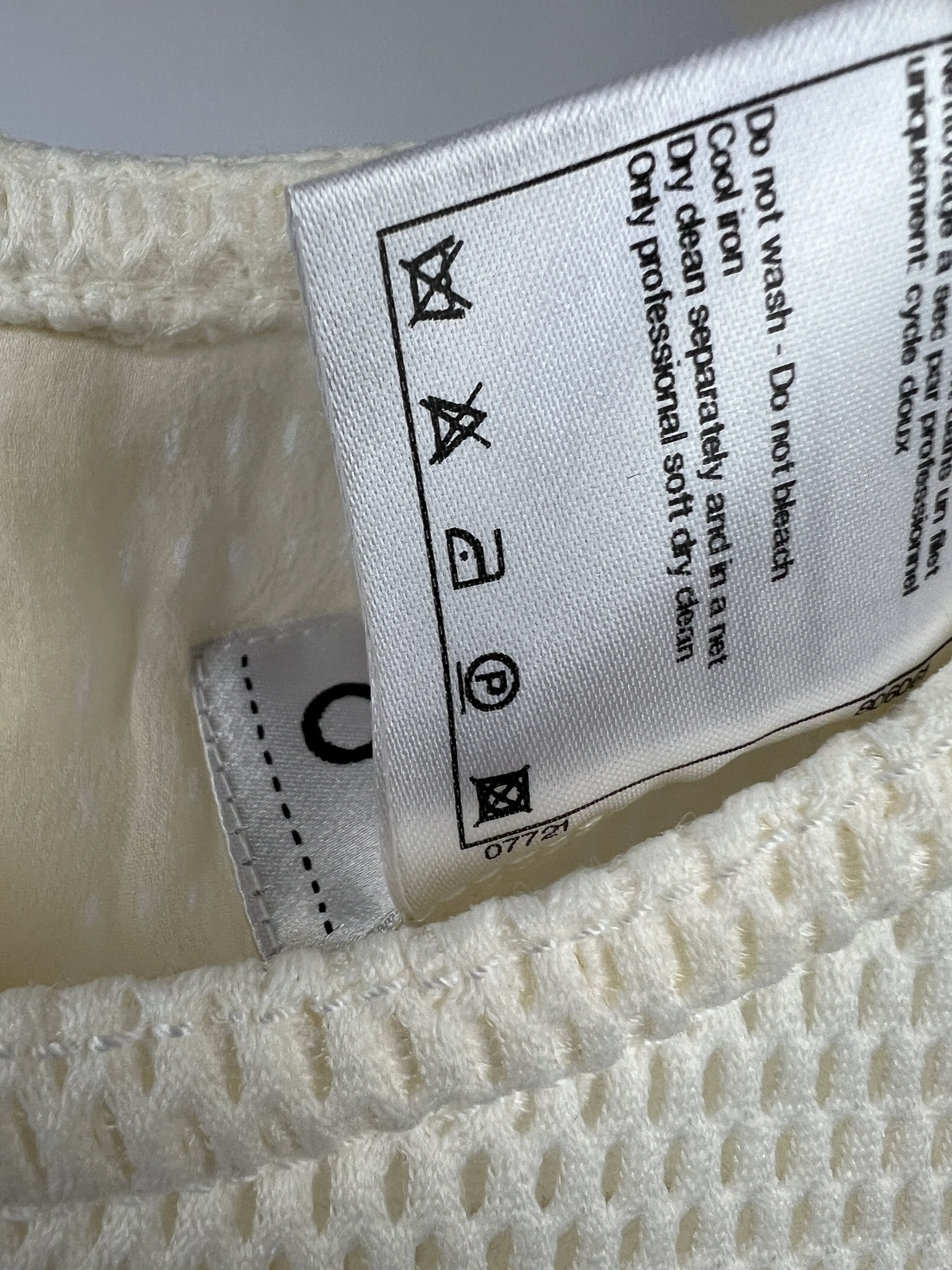 Chanel White Textured Sleeveless Mini Dress with Pocket Detail Size FR 34 (UK 6) - Image 13