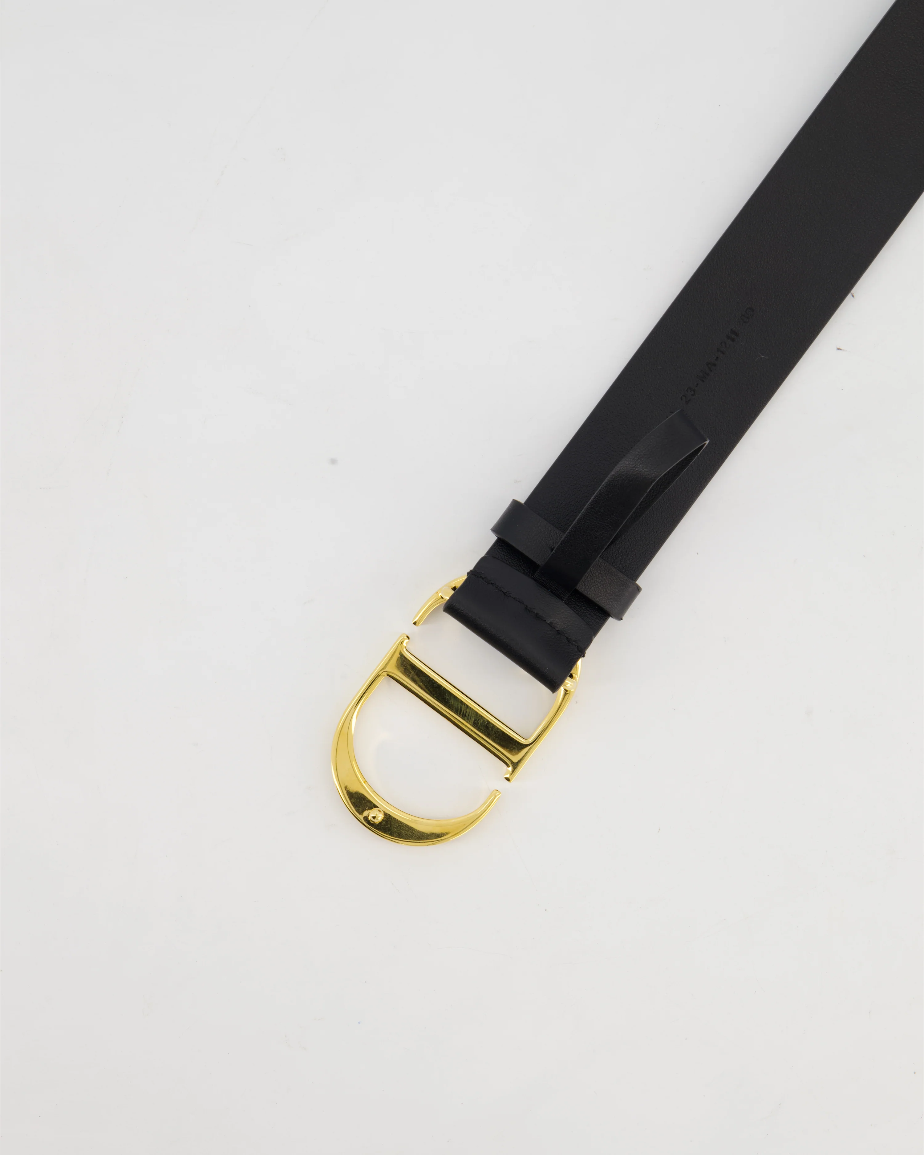 Christian Dior 30 Montaigne Belt in Black Calfskin Leather with Gold CD Logo Buckle - Image 3