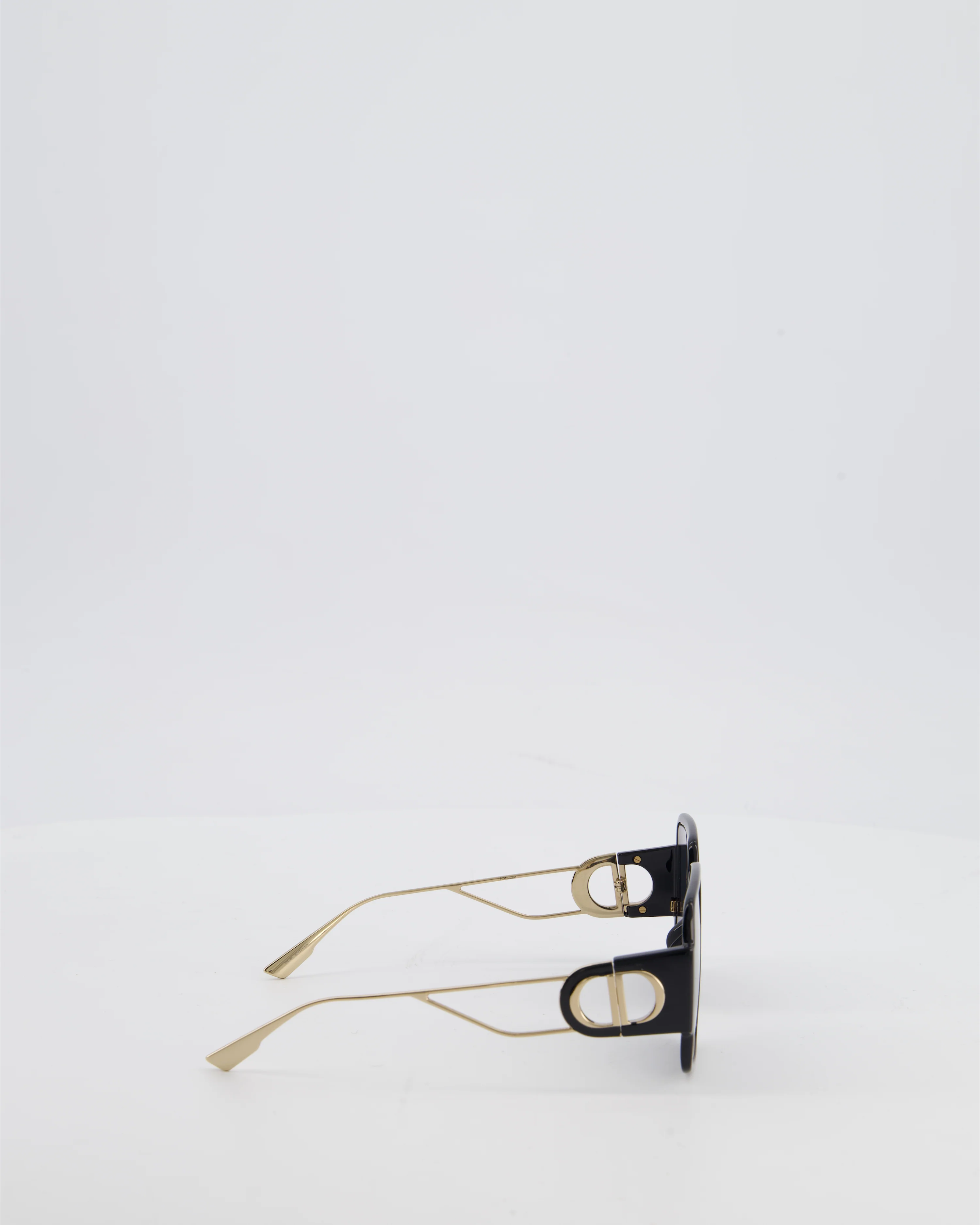 Christian Dior Black 30 Montaigne Geometric Acetate Frame Sunglasses with Gold Arms Detail - Image 3