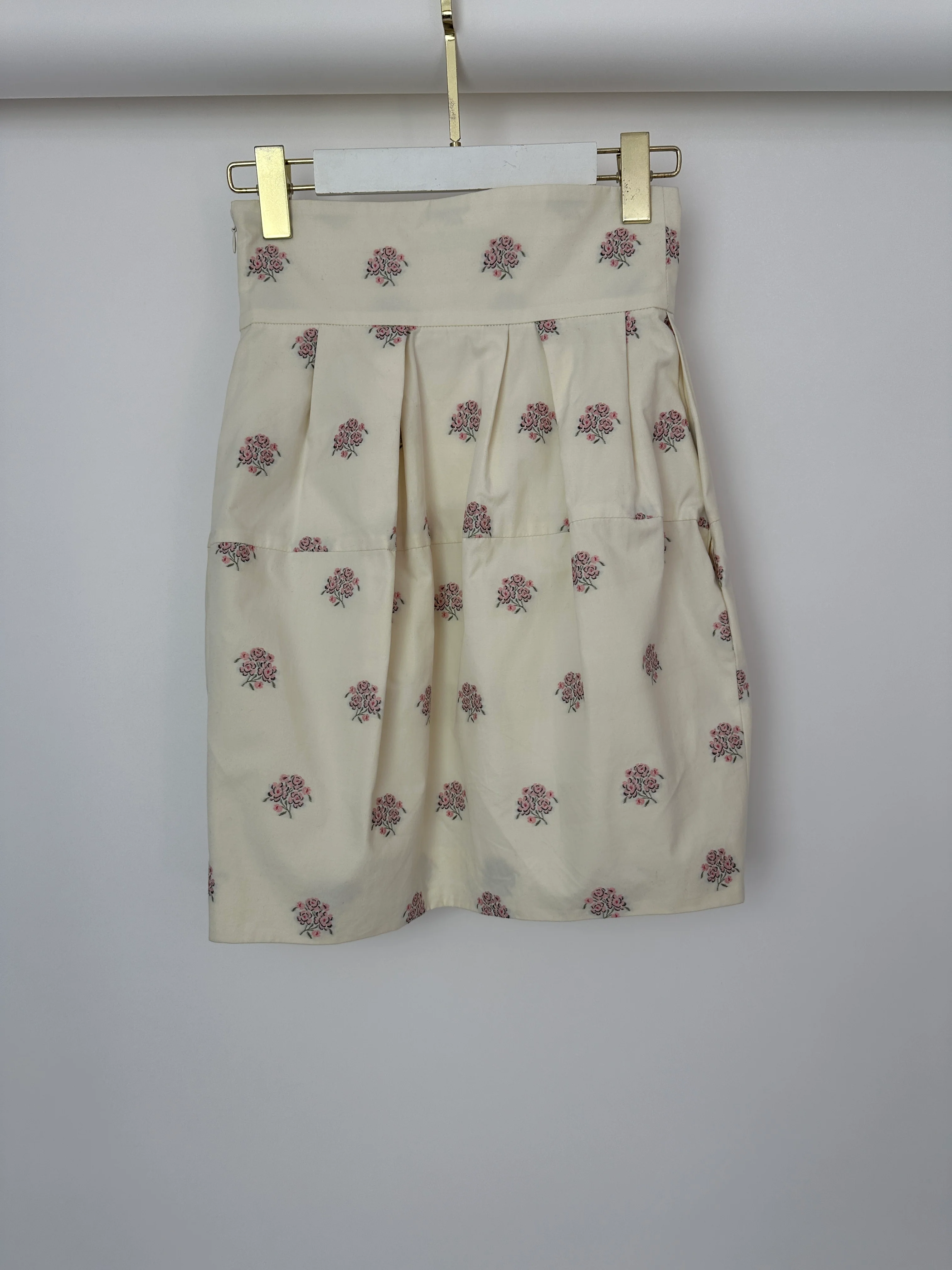 Christian Dior Cream and Pink Floral Print High-Waisted Mini Skirt with Pleated Detail Size FR 34 (UK 6) - Image 10