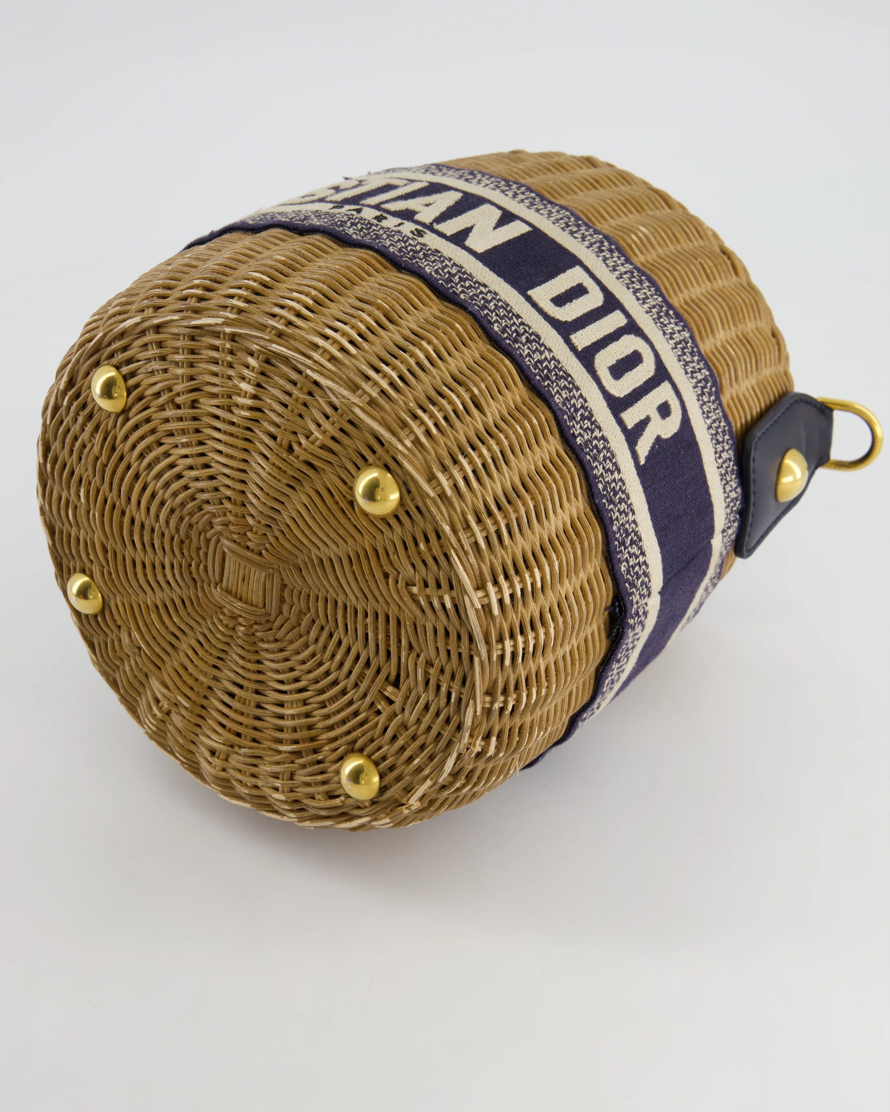 Christian Dior Dioriviera Bucket Bag in Natural Wicker and Blue Canvas With Gold Hardware - Image 17