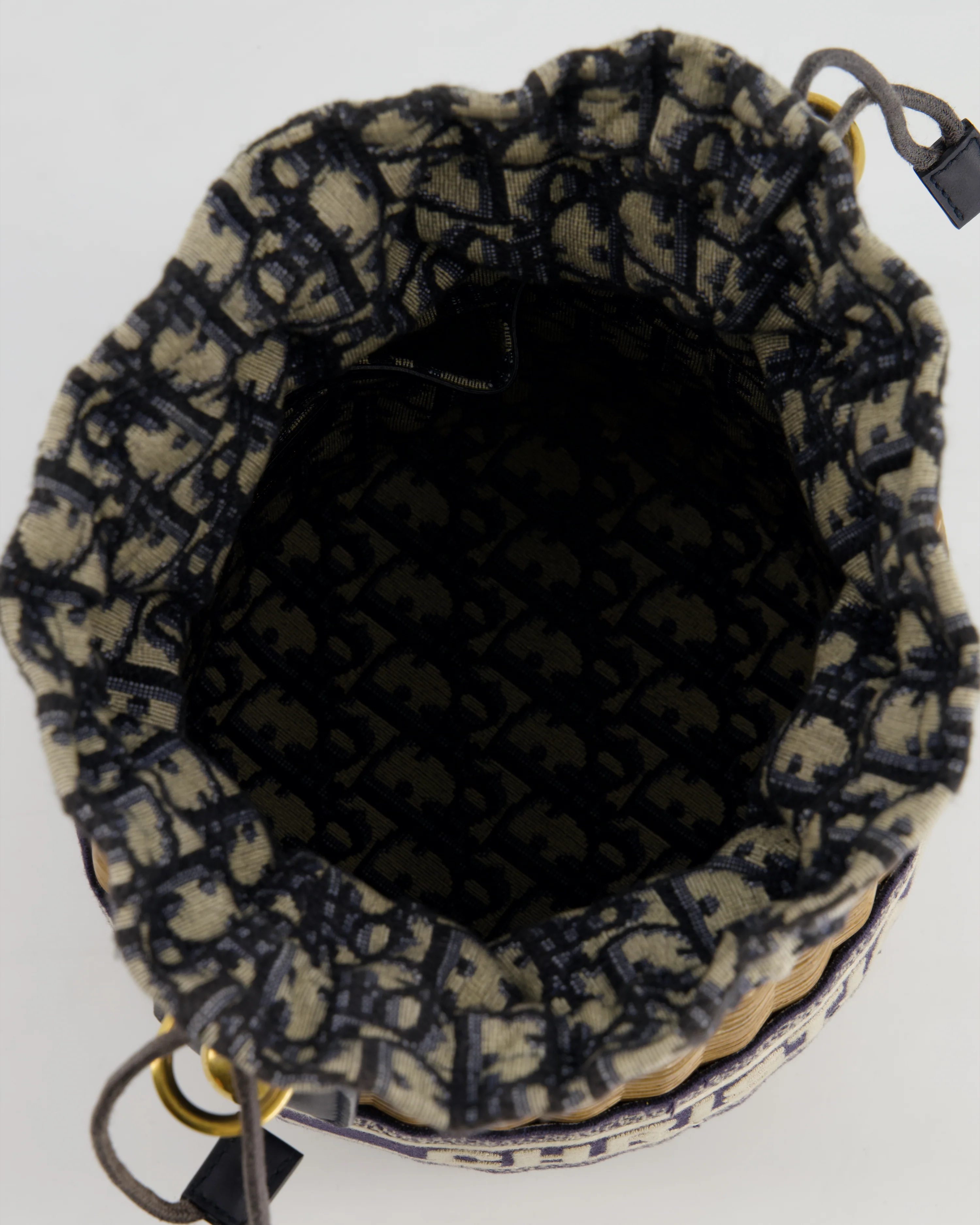 Christian Dior Dioriviera Bucket Bag in Natural Wicker and Blue Canvas With Gold Hardware - Image 19