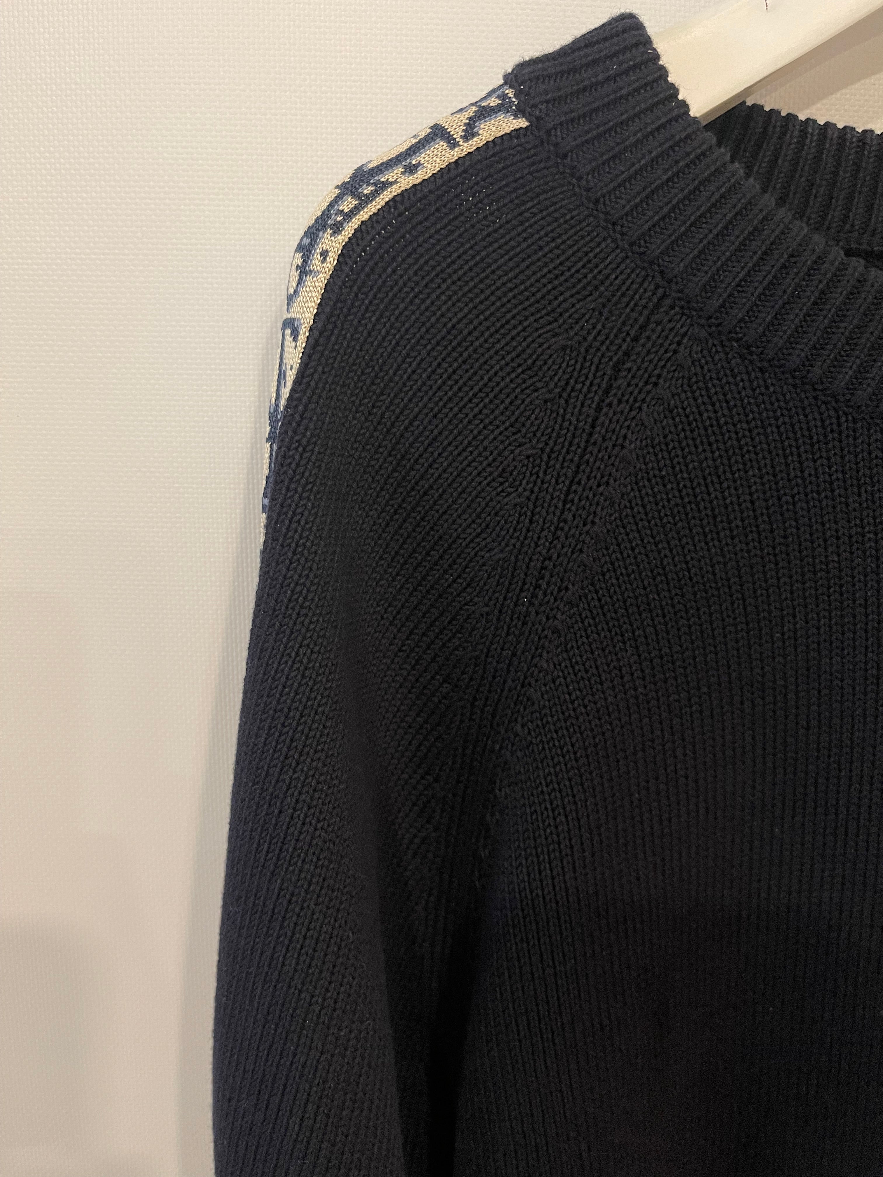 Christian Dior Menswear Navy Jumper With Oblique Logo Sleeve Detail Size L - Image 9