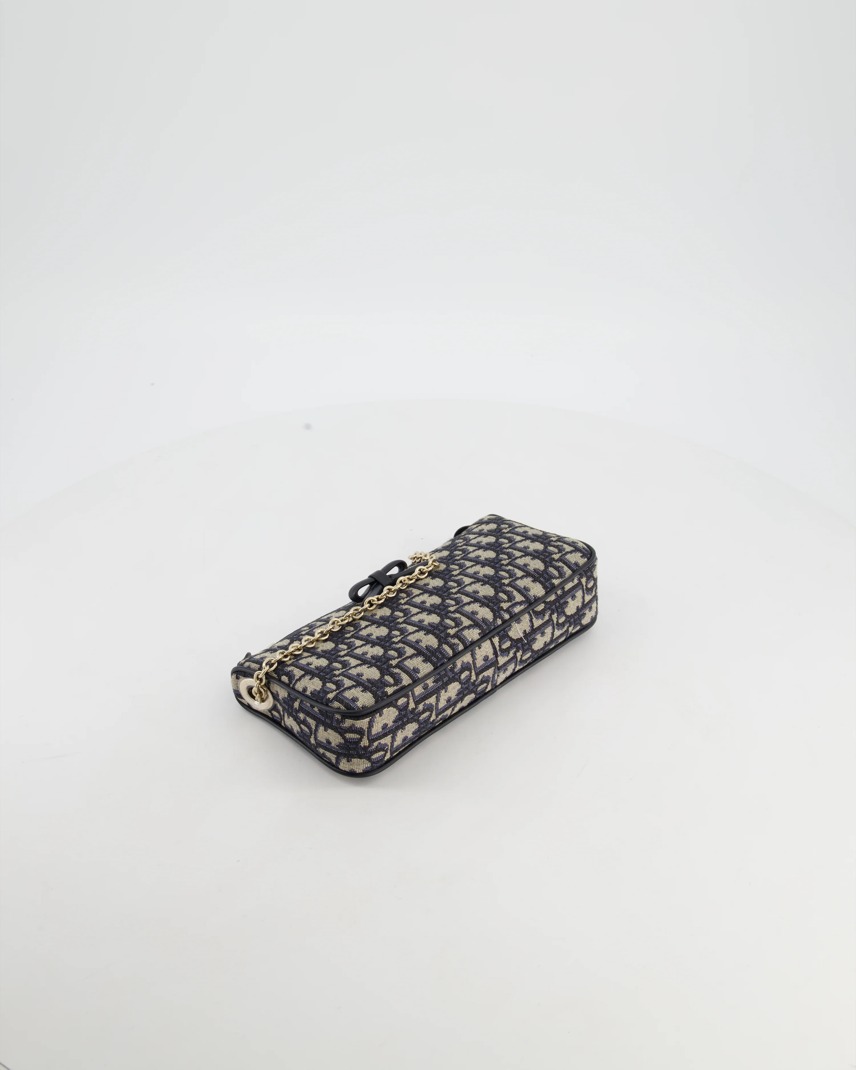 *CURRENT SEASON* Christian Dior Oblique Bow Pouch with Chain in Blue Oblique Jacquard - Image 17