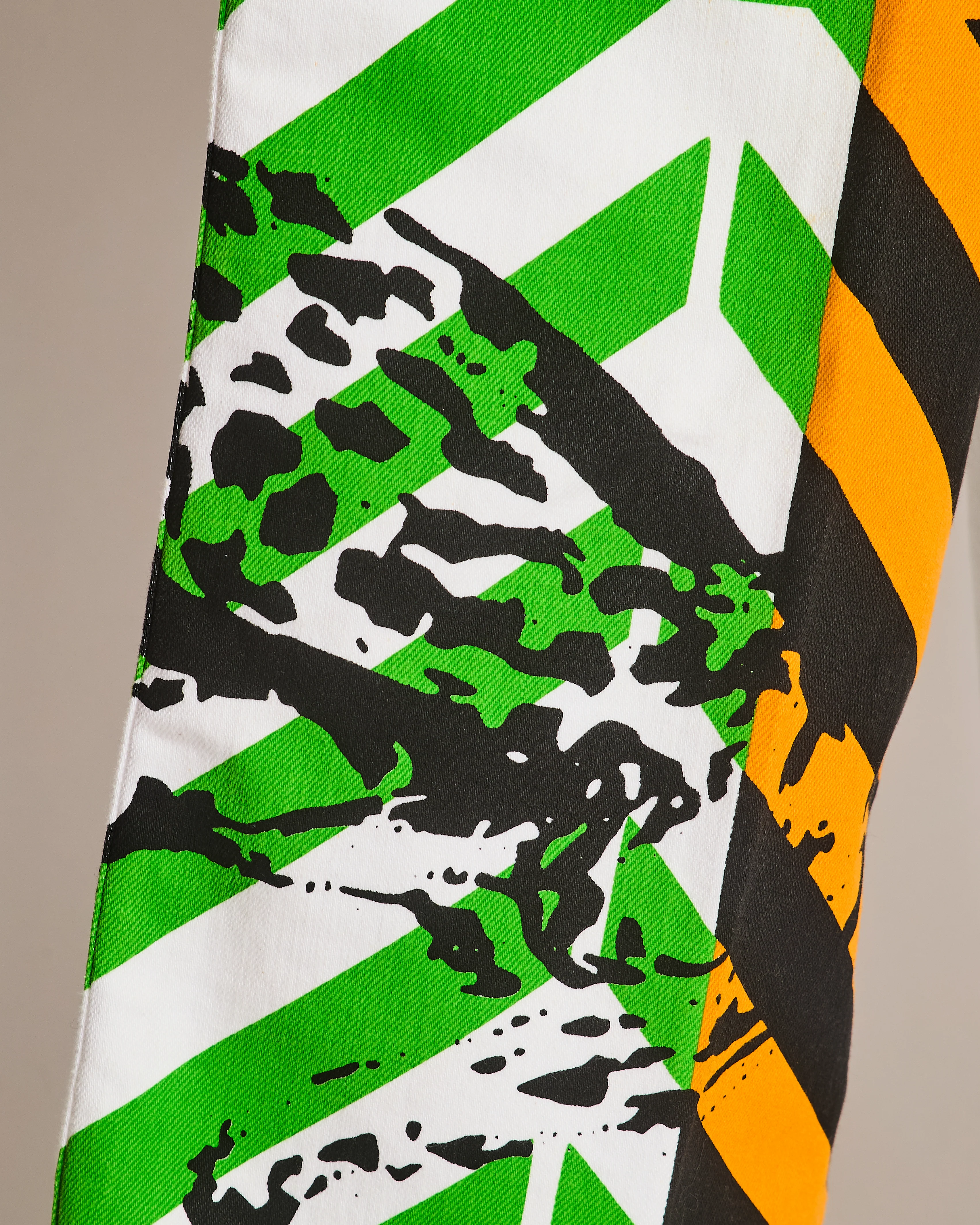 Christian Dior SS22 White Cargo Pants with Green, Orange and Cheetah Print Details Size FR 34 (UK 6) - Image 4