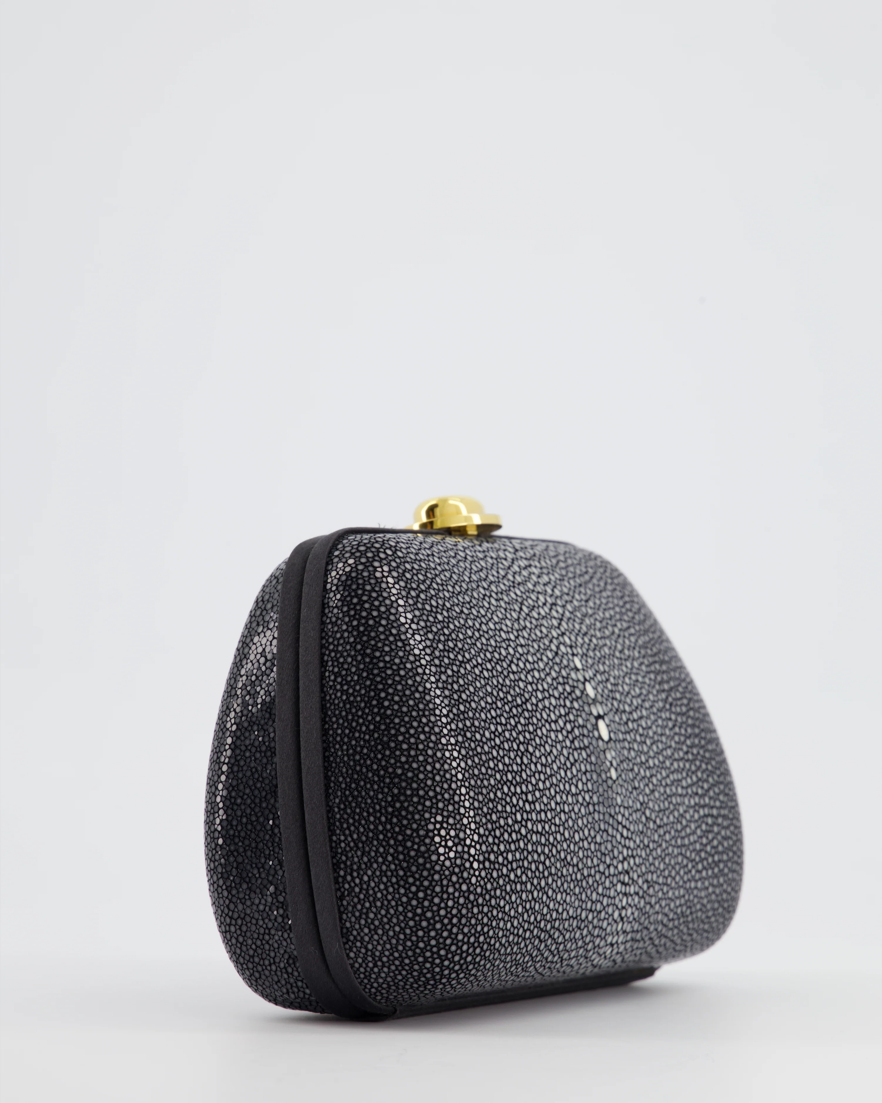 Christian Dior Vintage Grey and White Stingray Small Clutch Bag with Gold Chain - Image 11