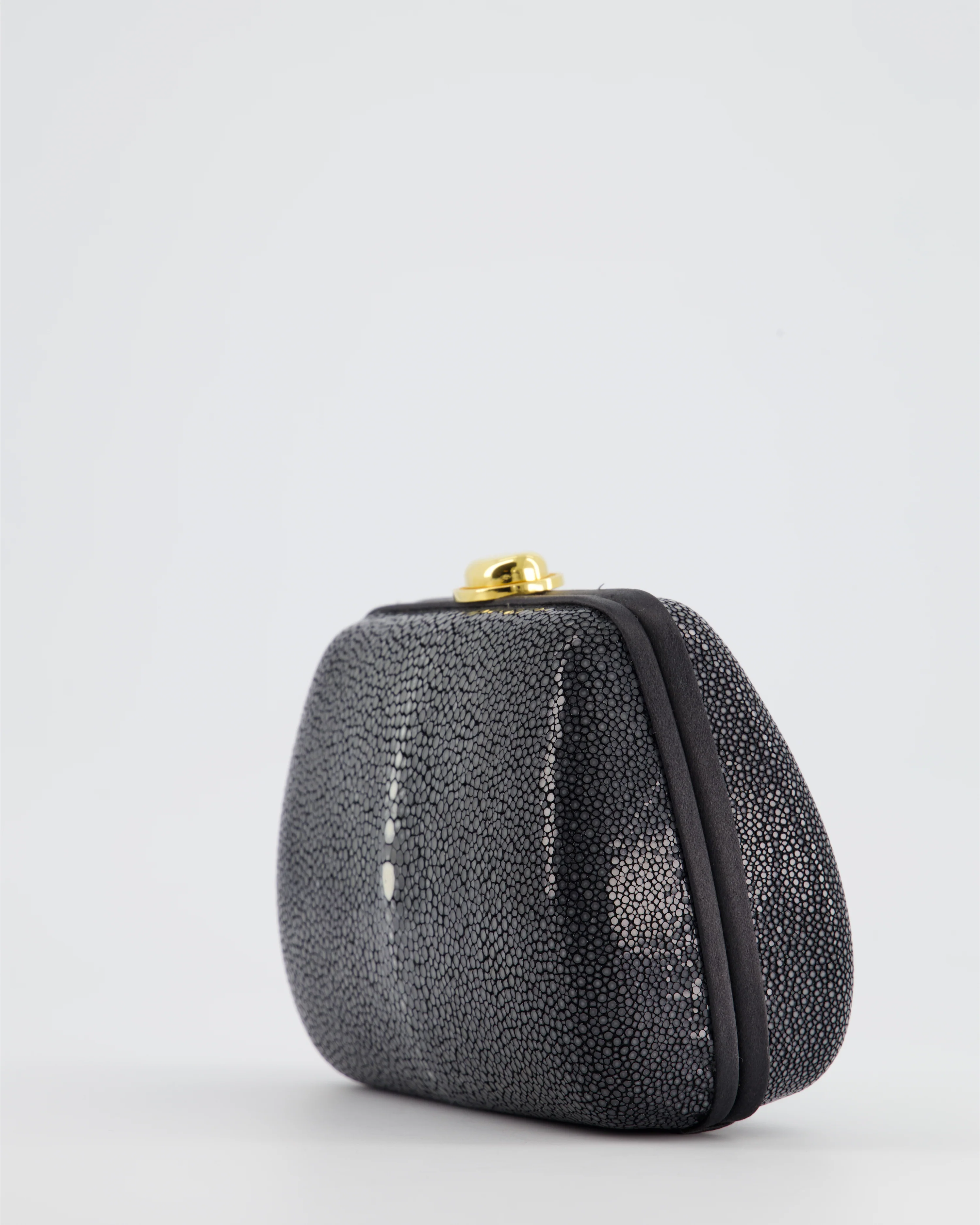 Christian Dior Vintage Grey and White Stingray Small Clutch Bag with Gold Chain - Image 12