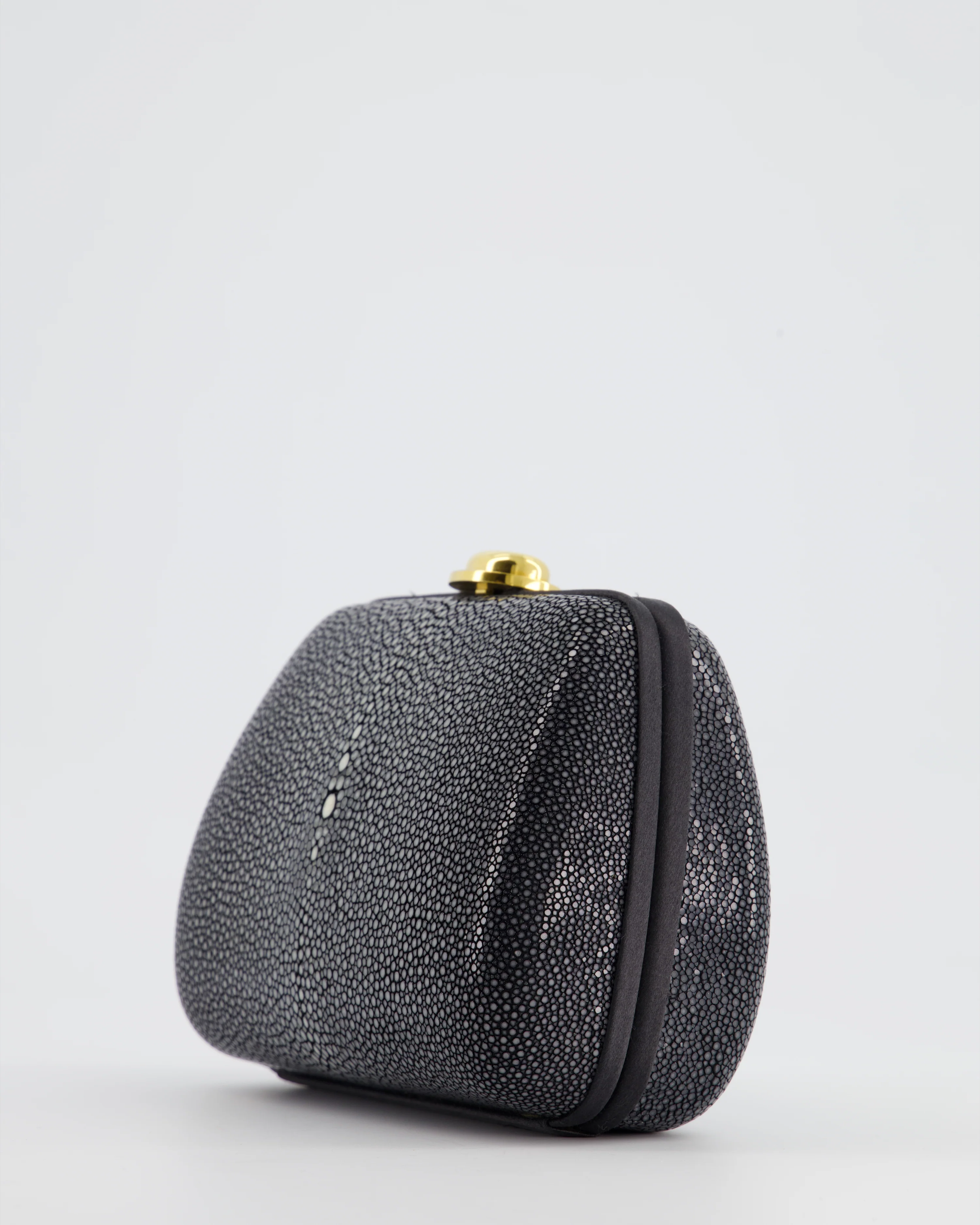 Christian Dior Vintage Grey and White Stingray Small Clutch Bag with Gold Chain - Image 16