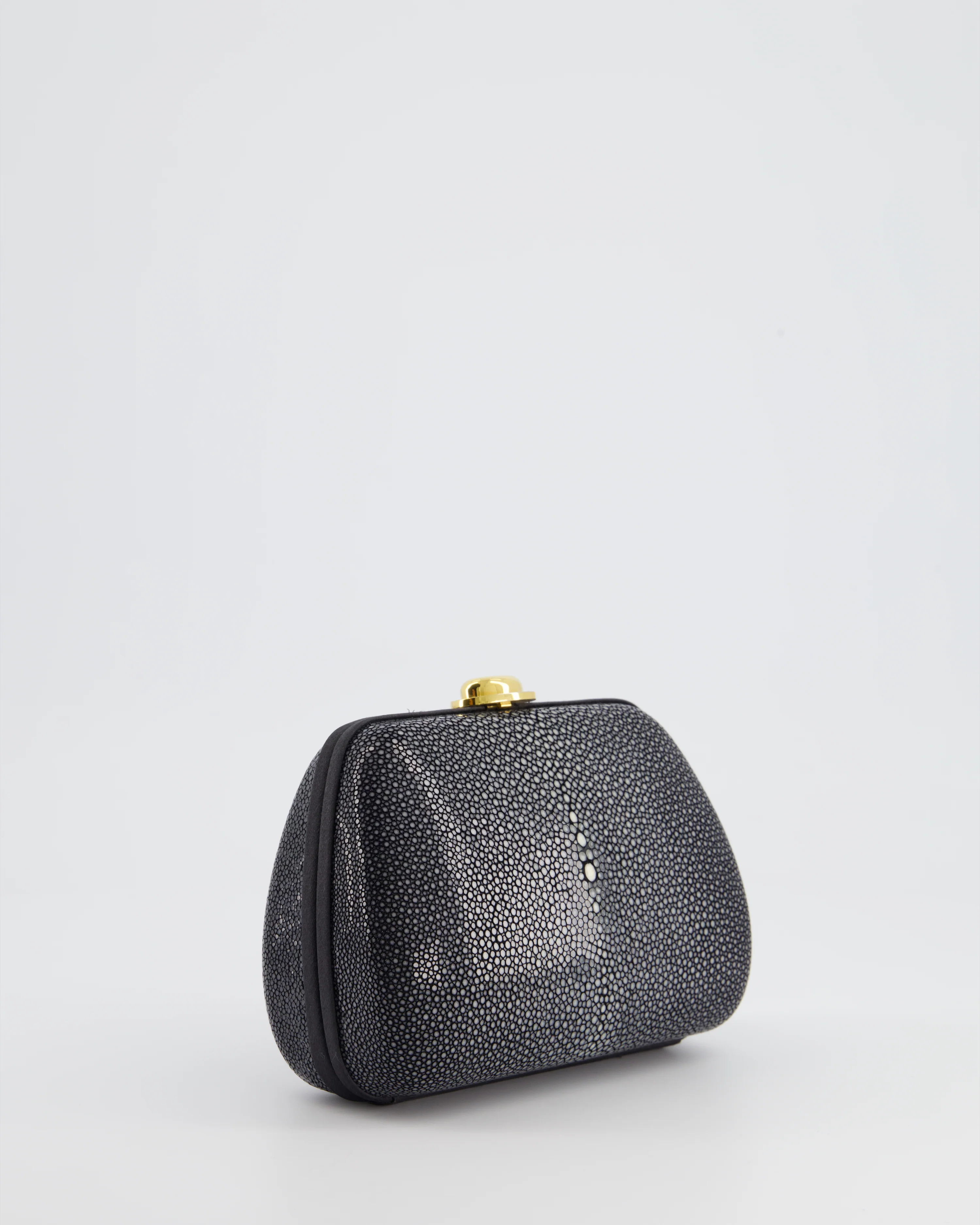 Christian Dior Vintage Grey and White Stingray Small Clutch Bag with Gold Chain - Image 4