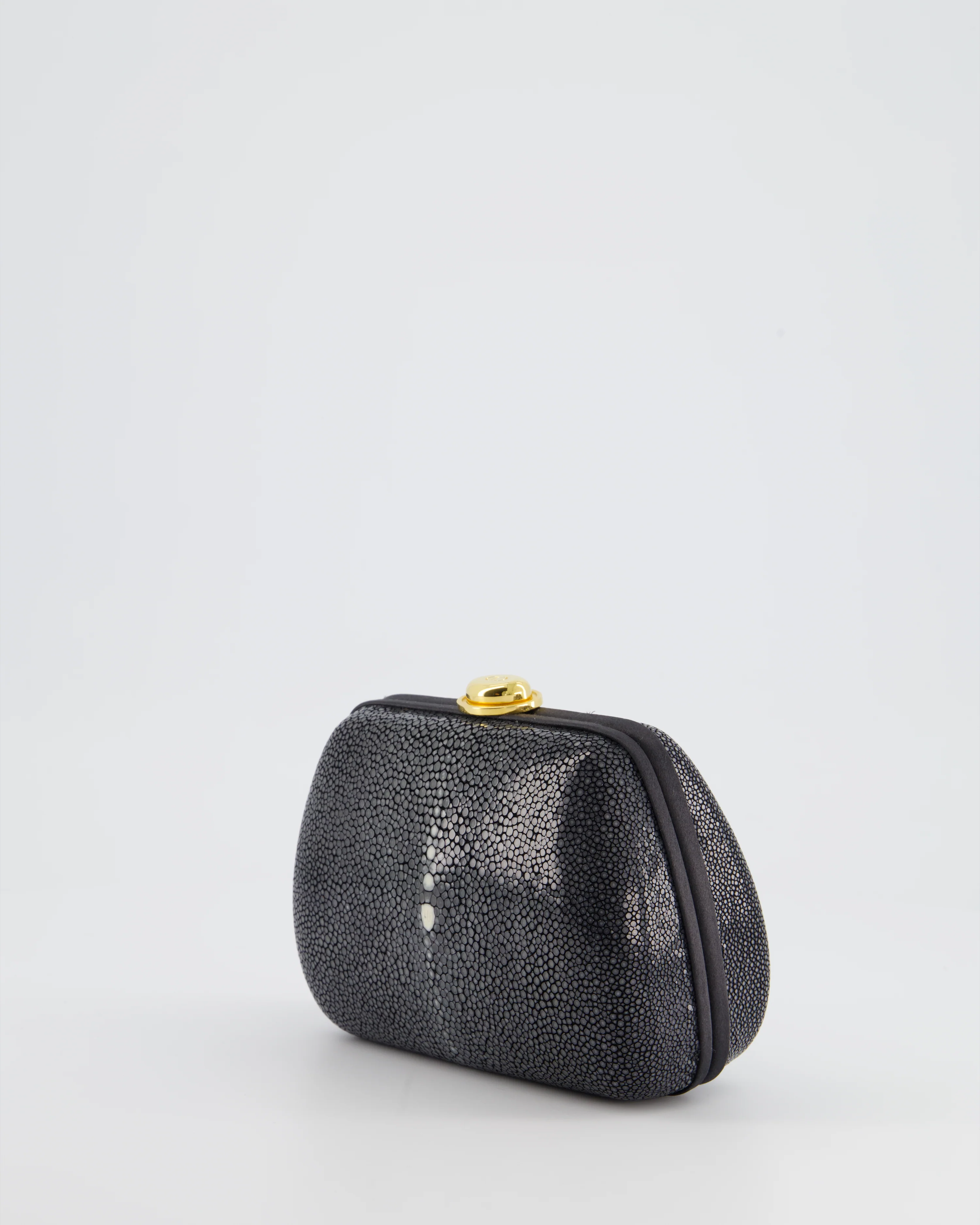 Christian Dior Vintage Grey and White Stingray Small Clutch Bag with Gold Chain - Image 5