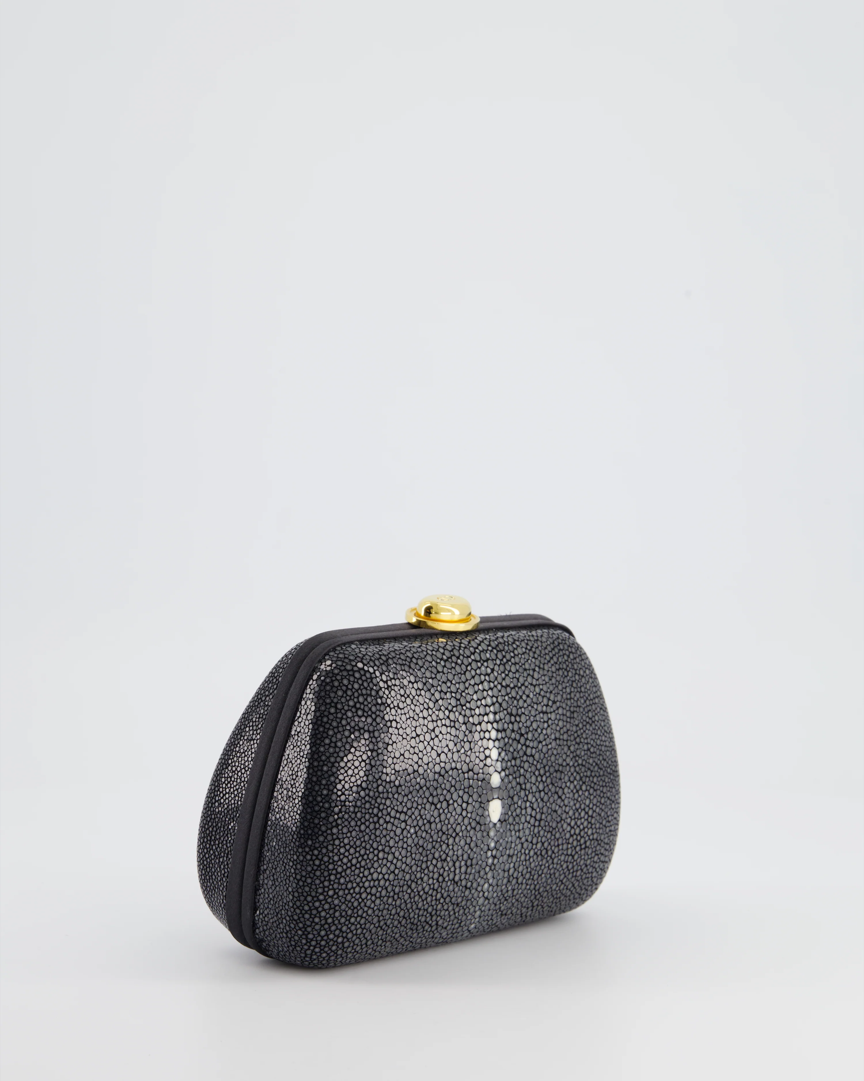 Christian Dior Vintage Grey and White Stingray Small Clutch Bag with Gold Chain - Image 7