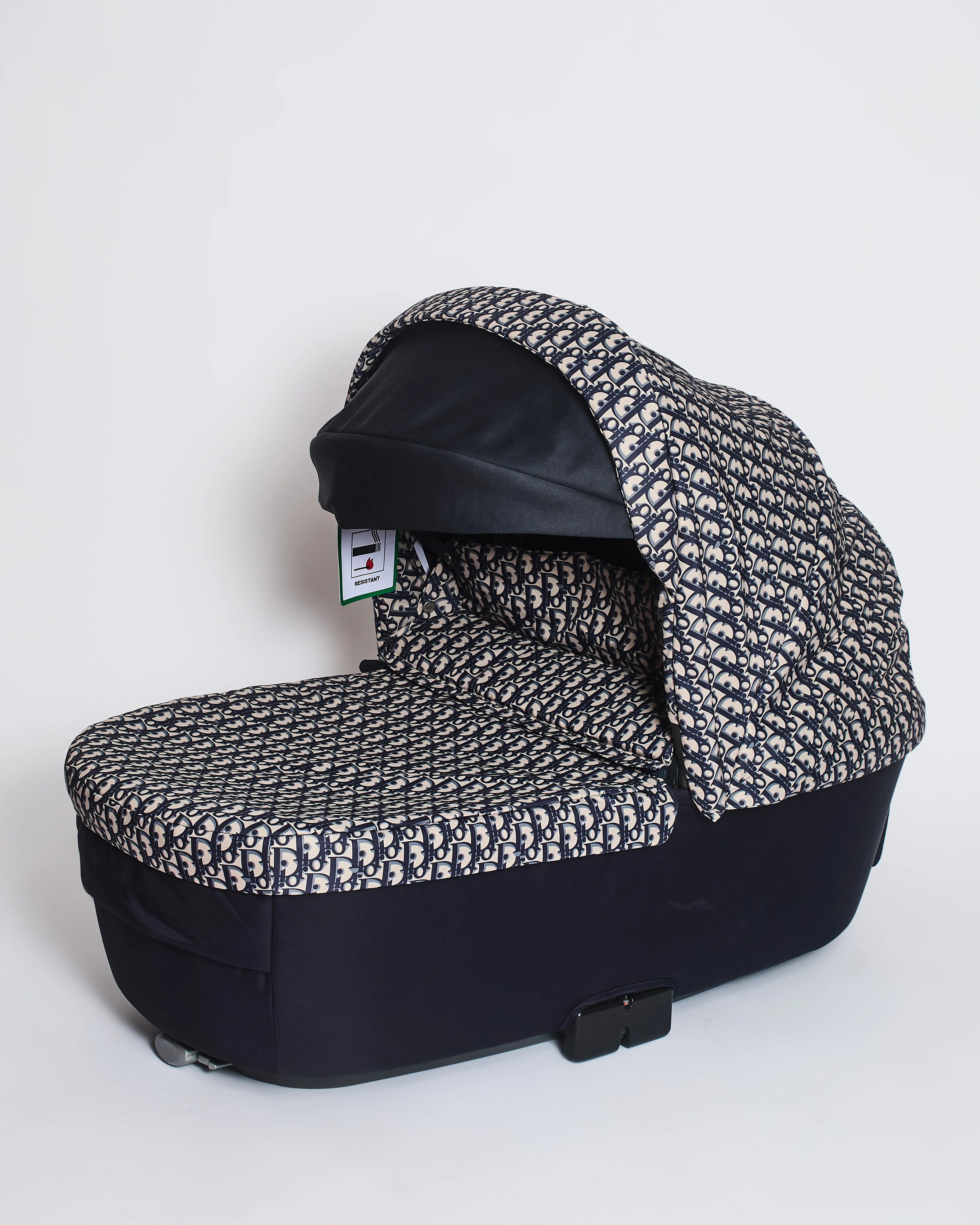 Christian Dior x Inglesina Bassinet and Stroller Combo in Blue and Beige Oblique Print Technical Fabric - Image 10