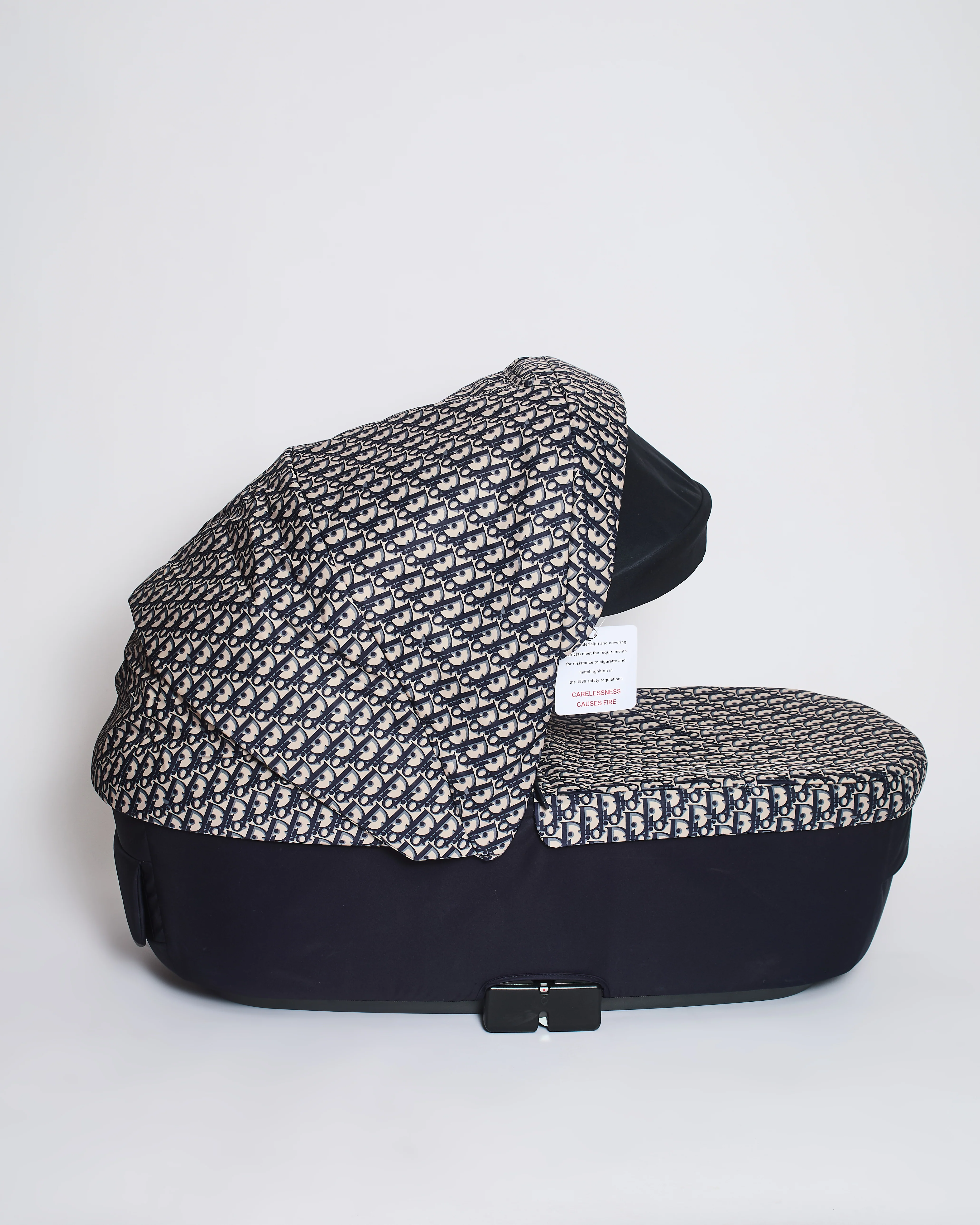 Christian Dior x Inglesina Bassinet and Stroller Combo in Blue and Beige Oblique Print Technical Fabric - Image 15