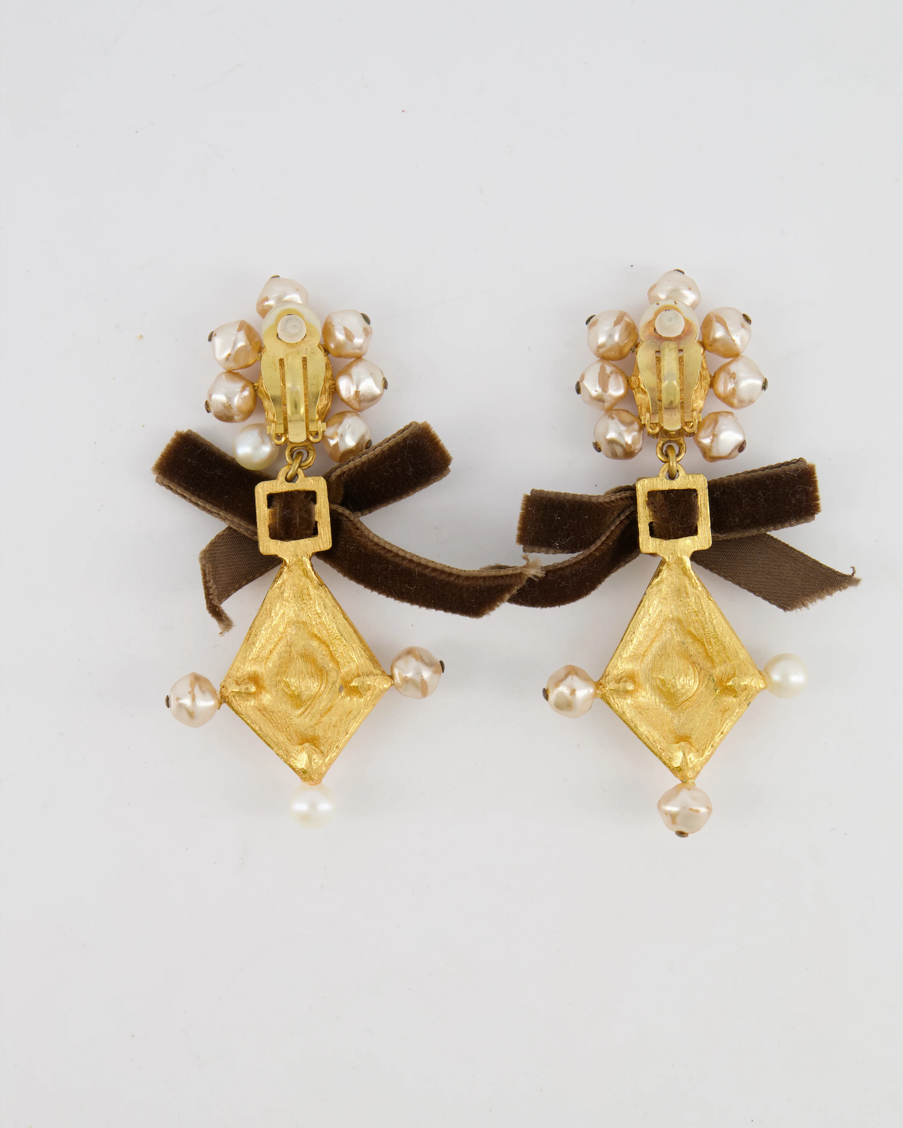 Christian Lacroix Brushed Gold, Pearl and Purple Crystal Embellished Pendant Clip On Earrings with Brown Velvet Bow Detail - Image 4