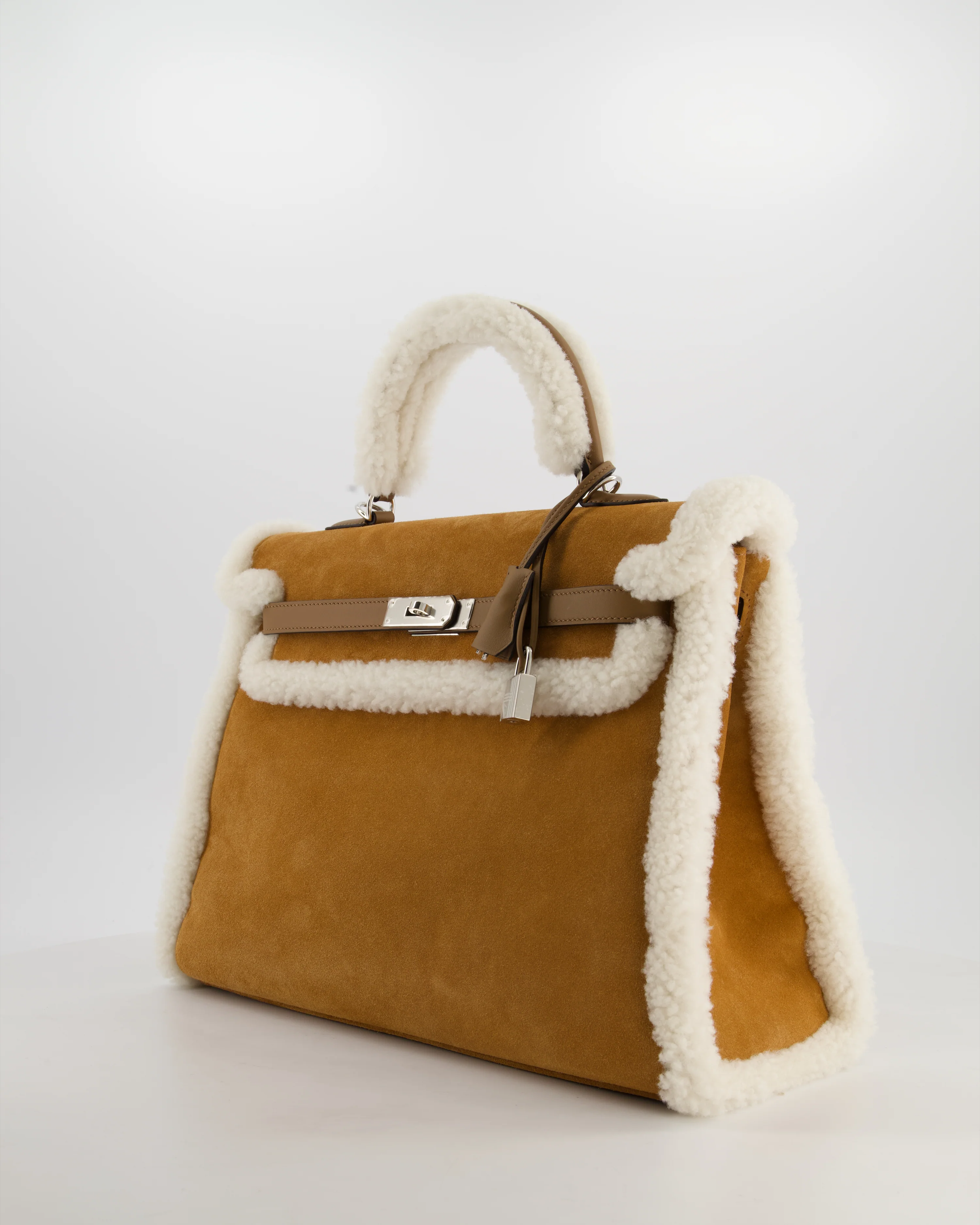 *COLLECTOR'S* Hermès Kelly 35 Teddy Plush Grizzly Bag in Alezan Swift Leather, Ecru Plush & Chamois Grizzly Suede Leather with Palladium Hardware - Image 12