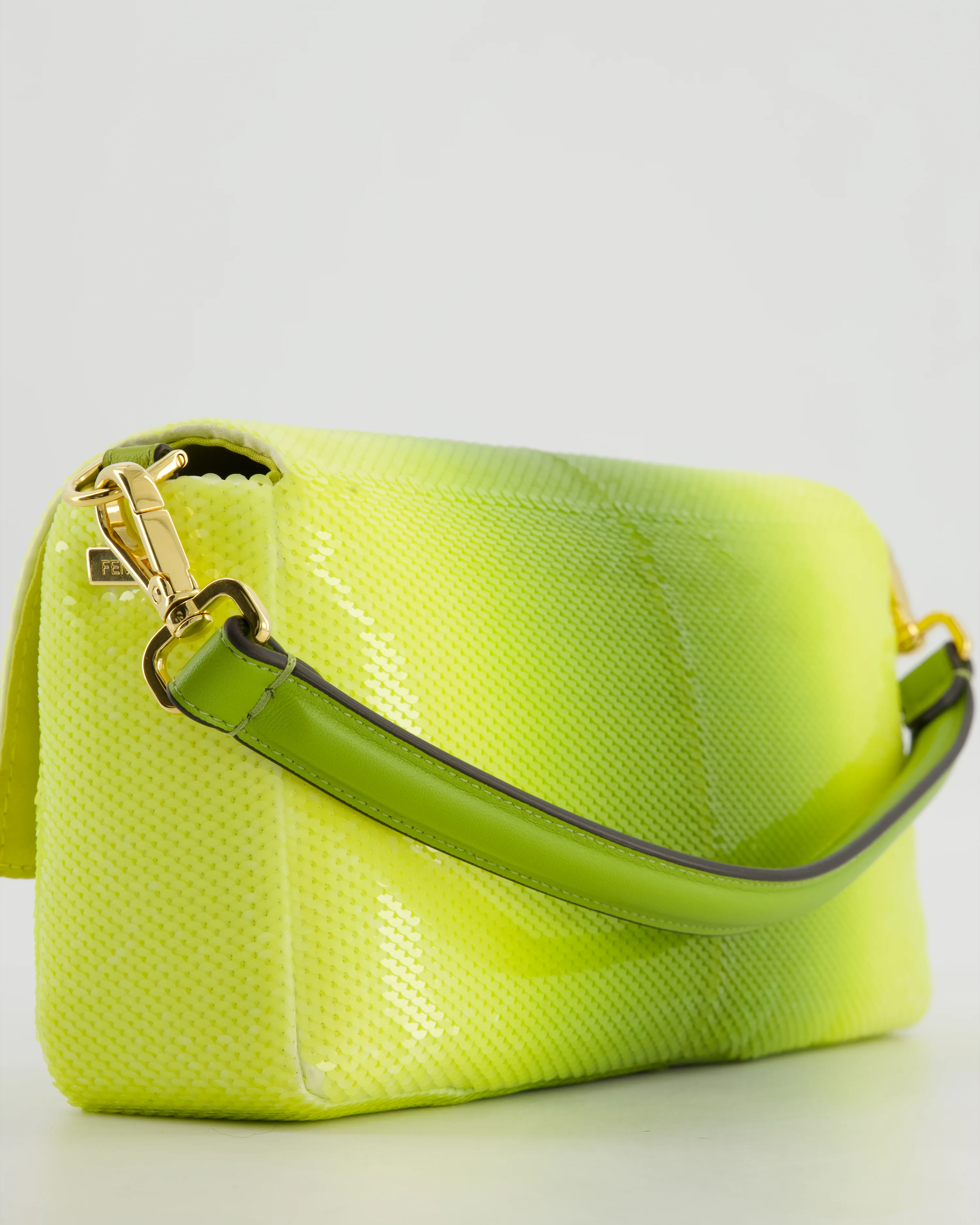 *COLLECTOR'S PIECE* Fendi x Sarah Jessica Parker Baguette Bag in Green Degrade Sequins with Interchangeable Hardware - Image 15
