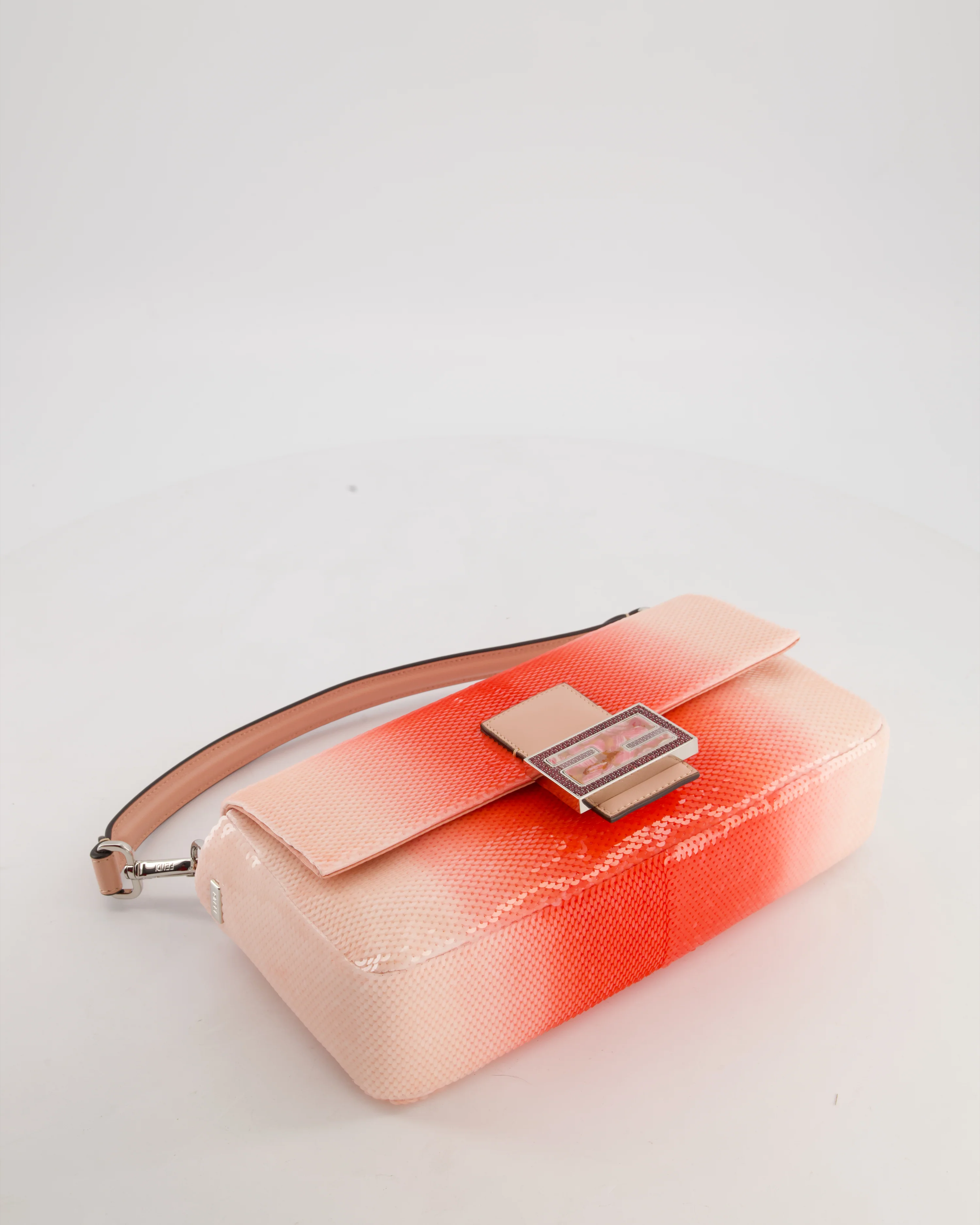 *COLLECTOR'S PIECE* Fendi x Sarah Jessica Parker Baguette Bag in Red & Pink Degrade Sequins with Interchangeable Hardware - Image 18