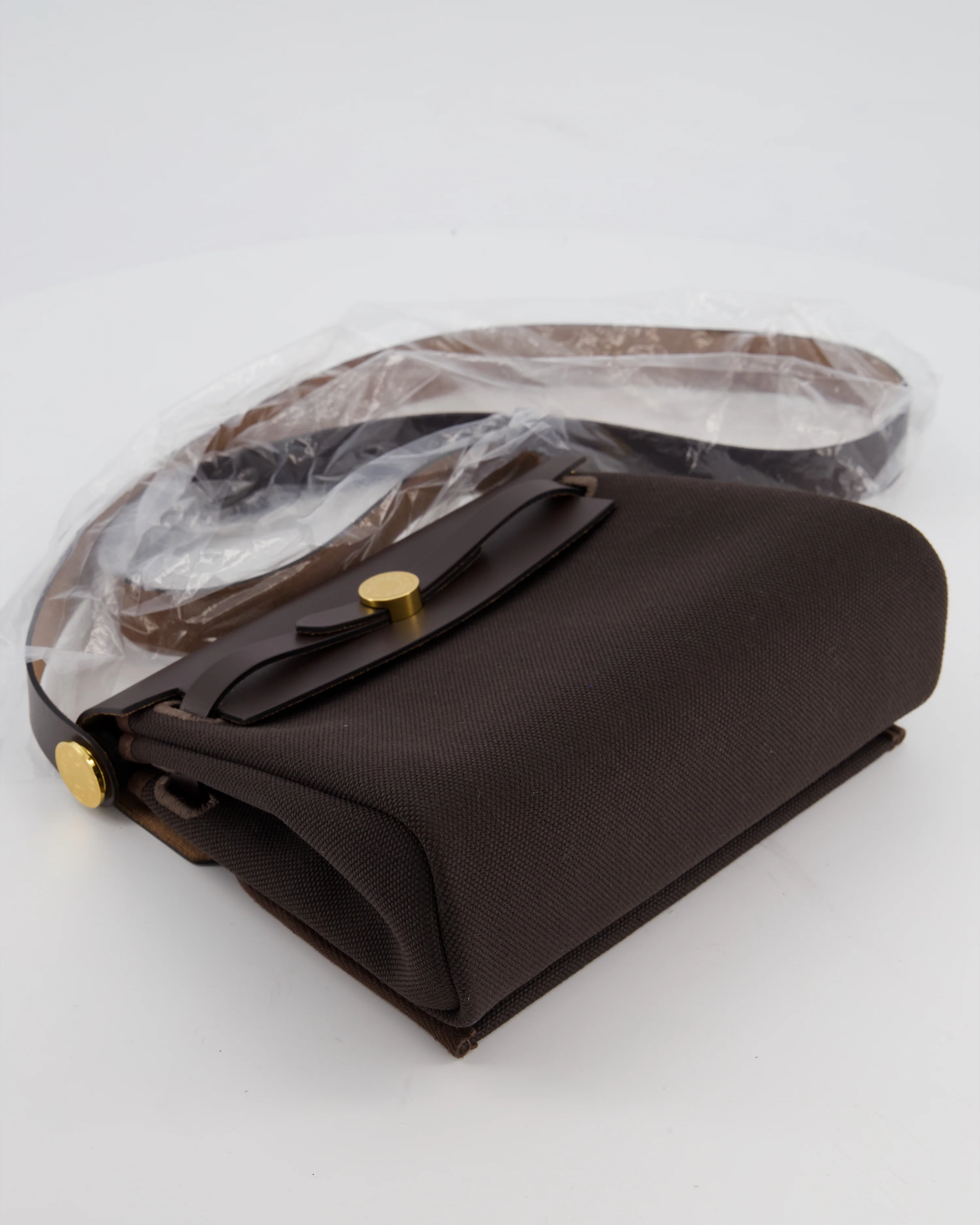 *Hot & RARE* Hermès Herbag Zip 20 Bag in Ebene Viking Canvas & Ebene Vache Hunter Leather with Gold Hardware - Image 18